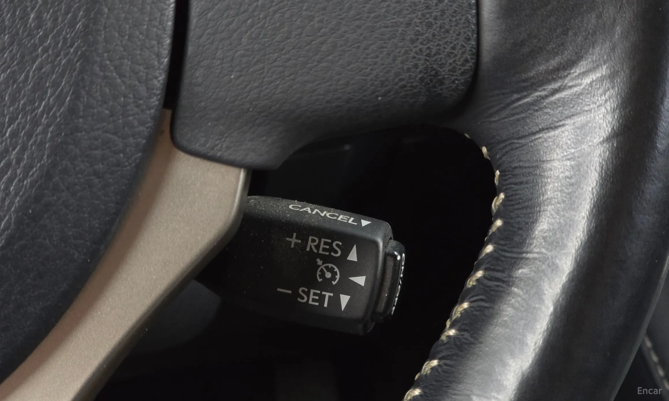 Lexus CT200h превью 19