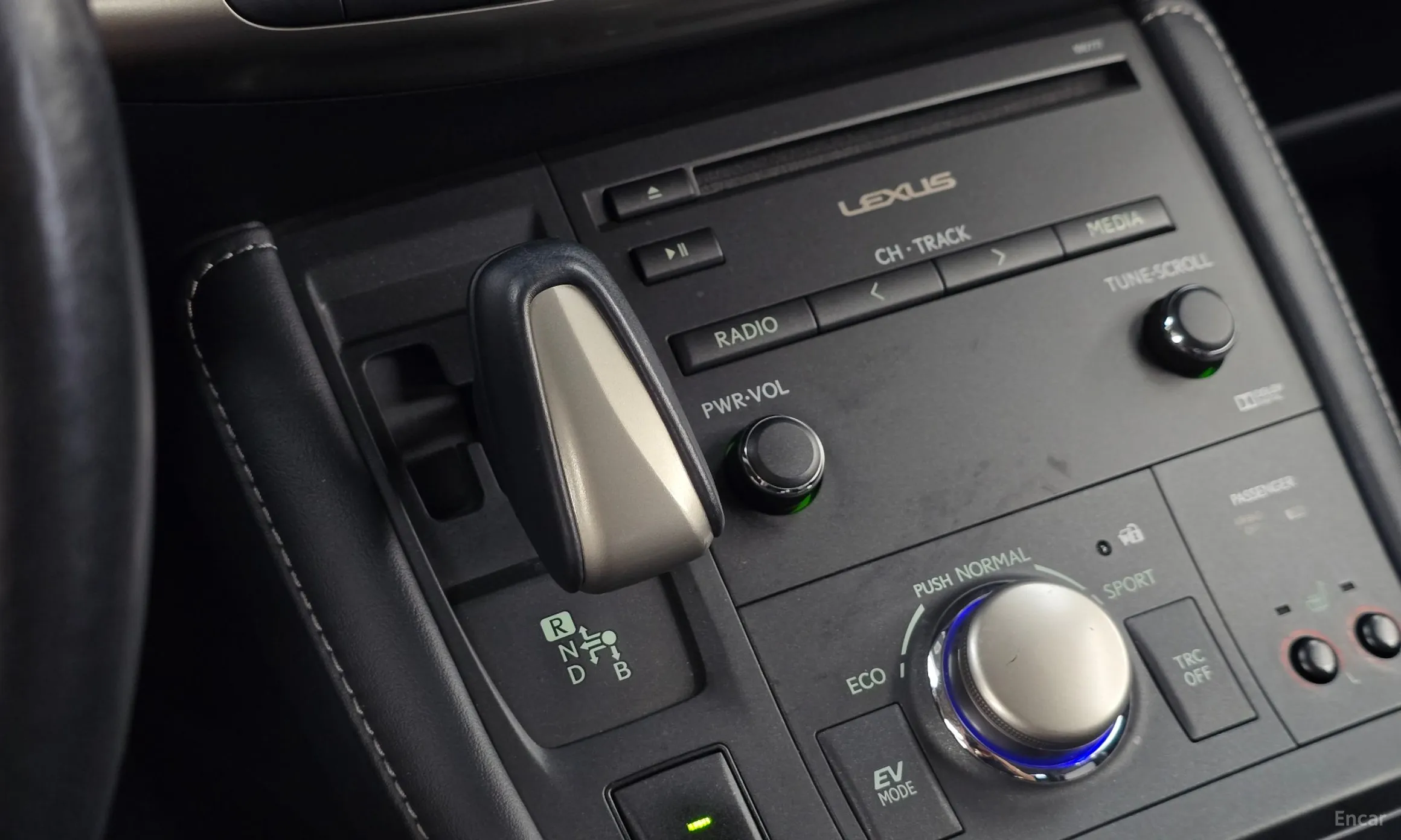 Lexus CT200h превью 9