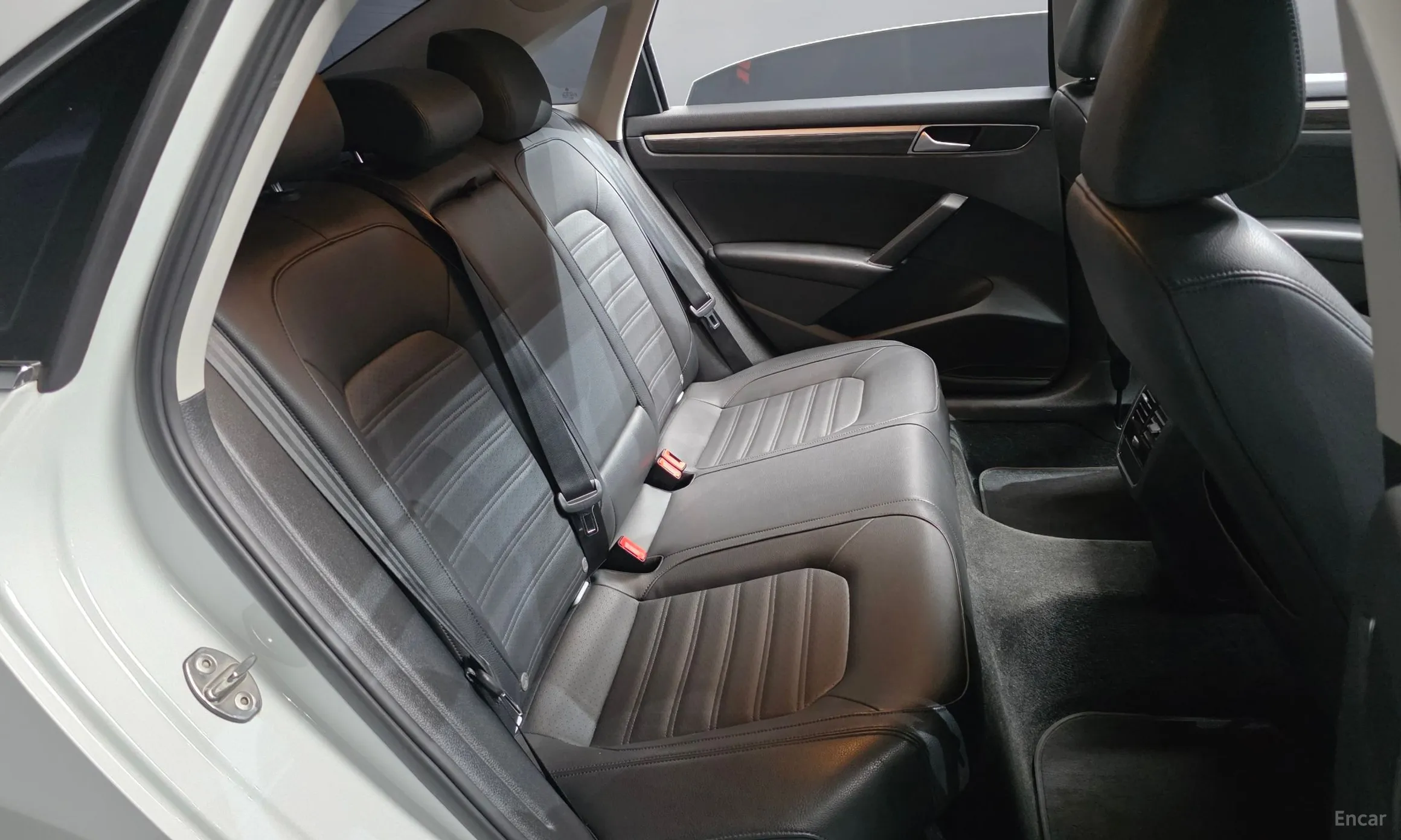 Volkswagen The New Passat превью 12