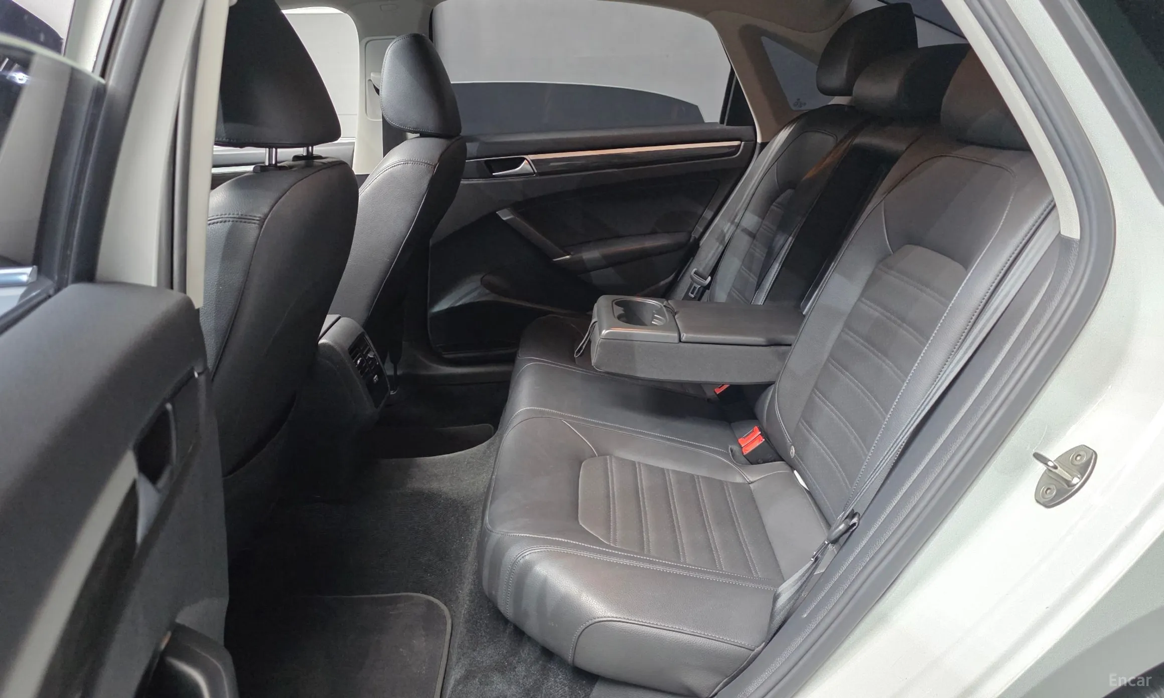 Volkswagen The New Passat превью 13