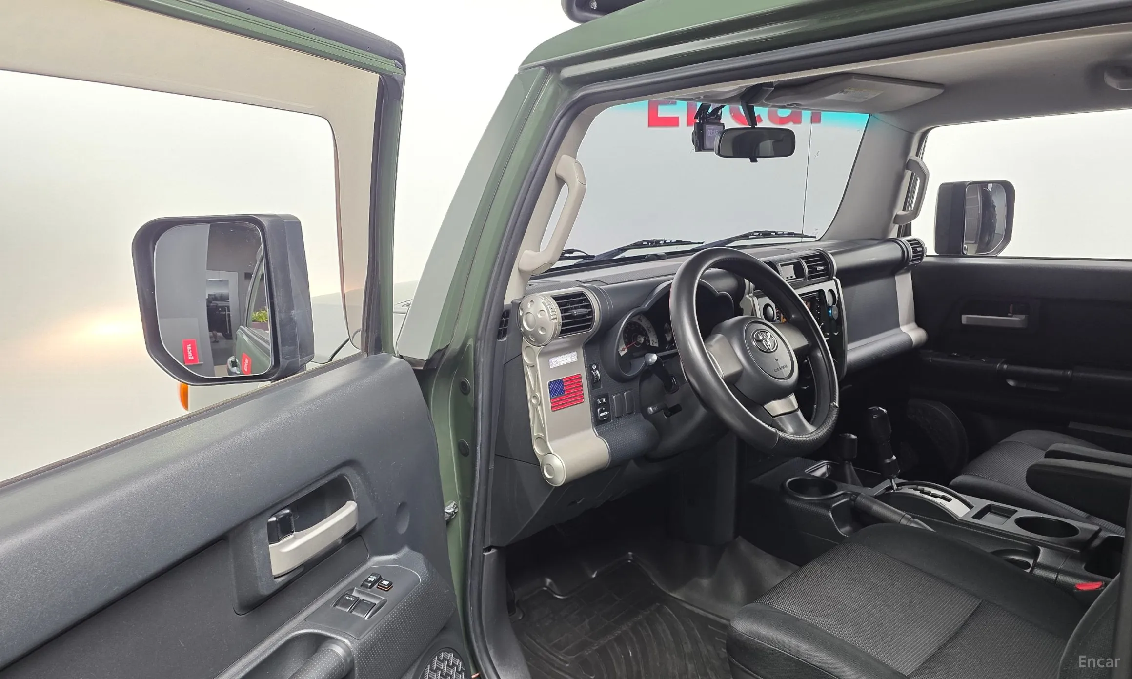 Toyota FJ Cruiser превью 10