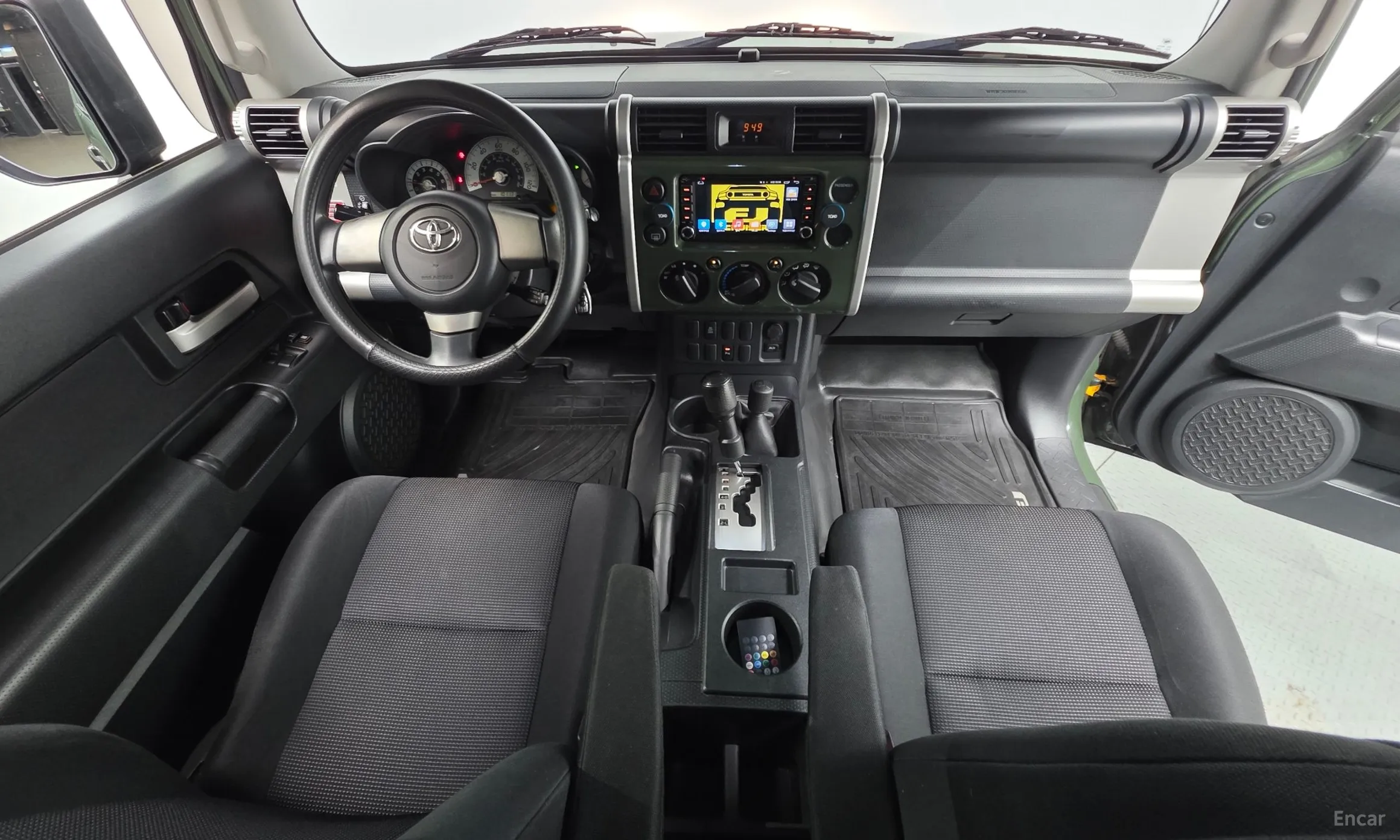 Toyota FJ Cruiser превью 7