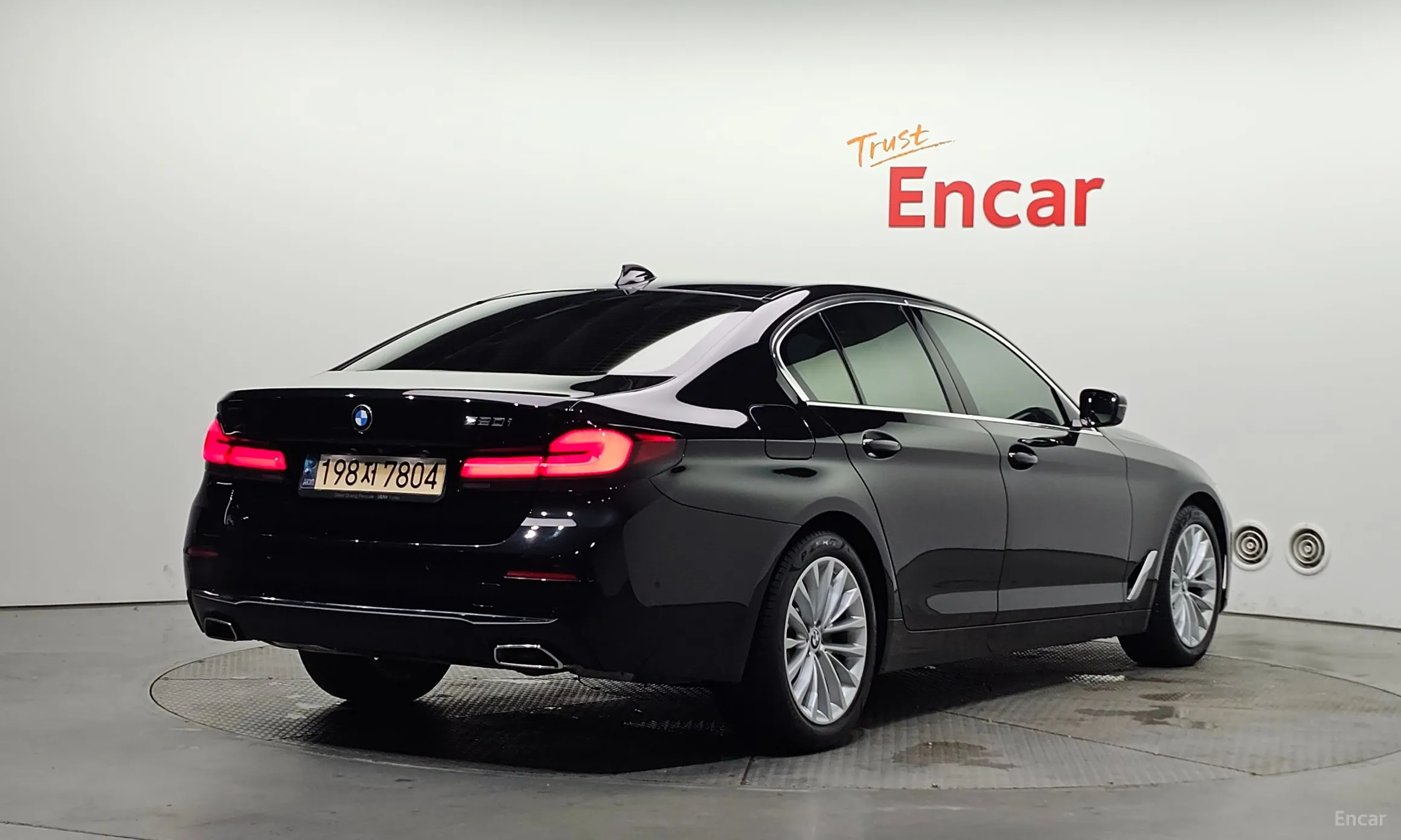 BMW 5 Series (G30)