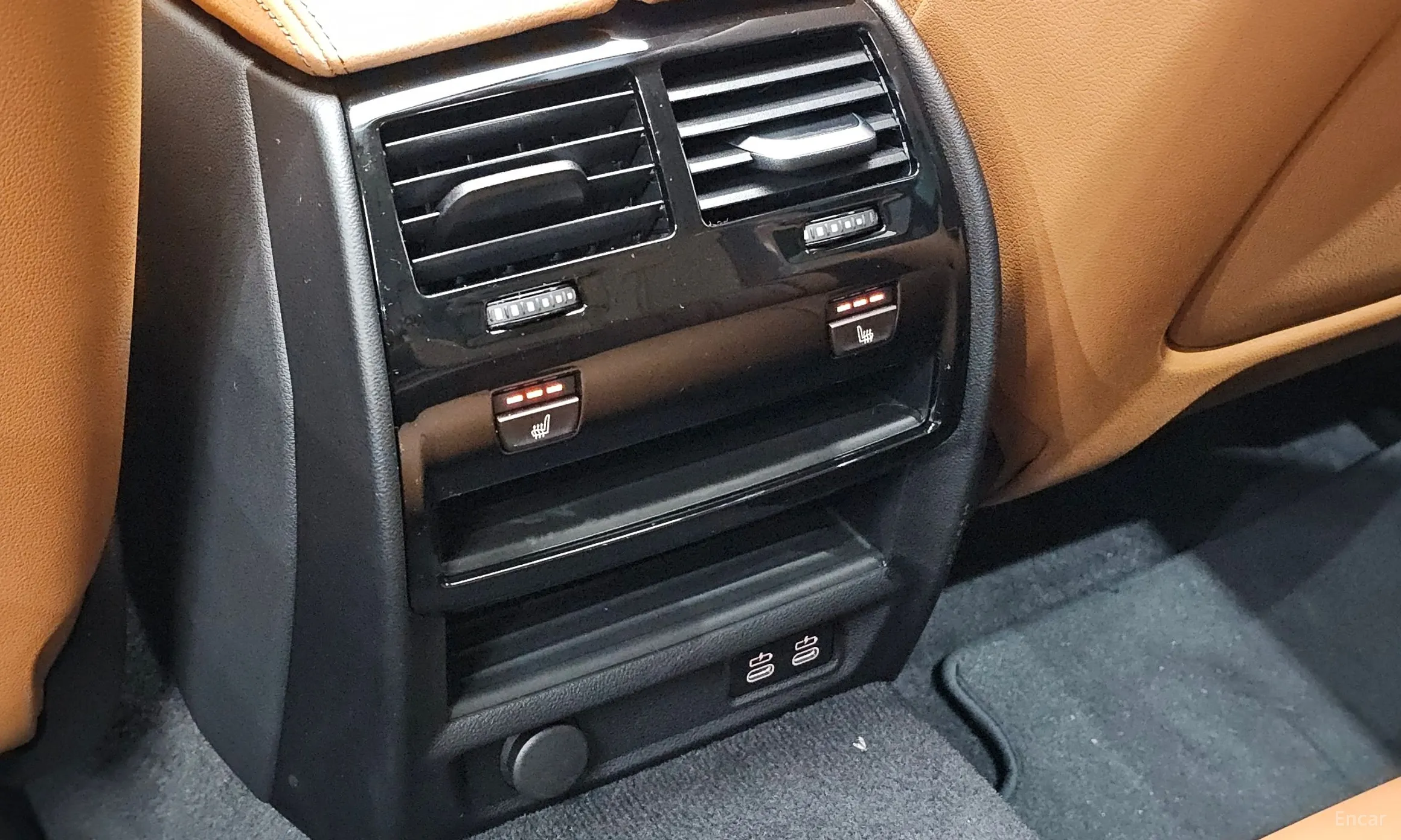 BMW 5 Series (G30) превью 19