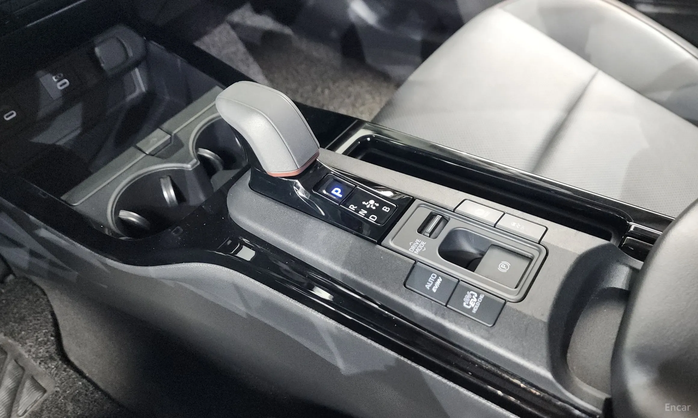 Toyota Prius 5th Generation превью 9