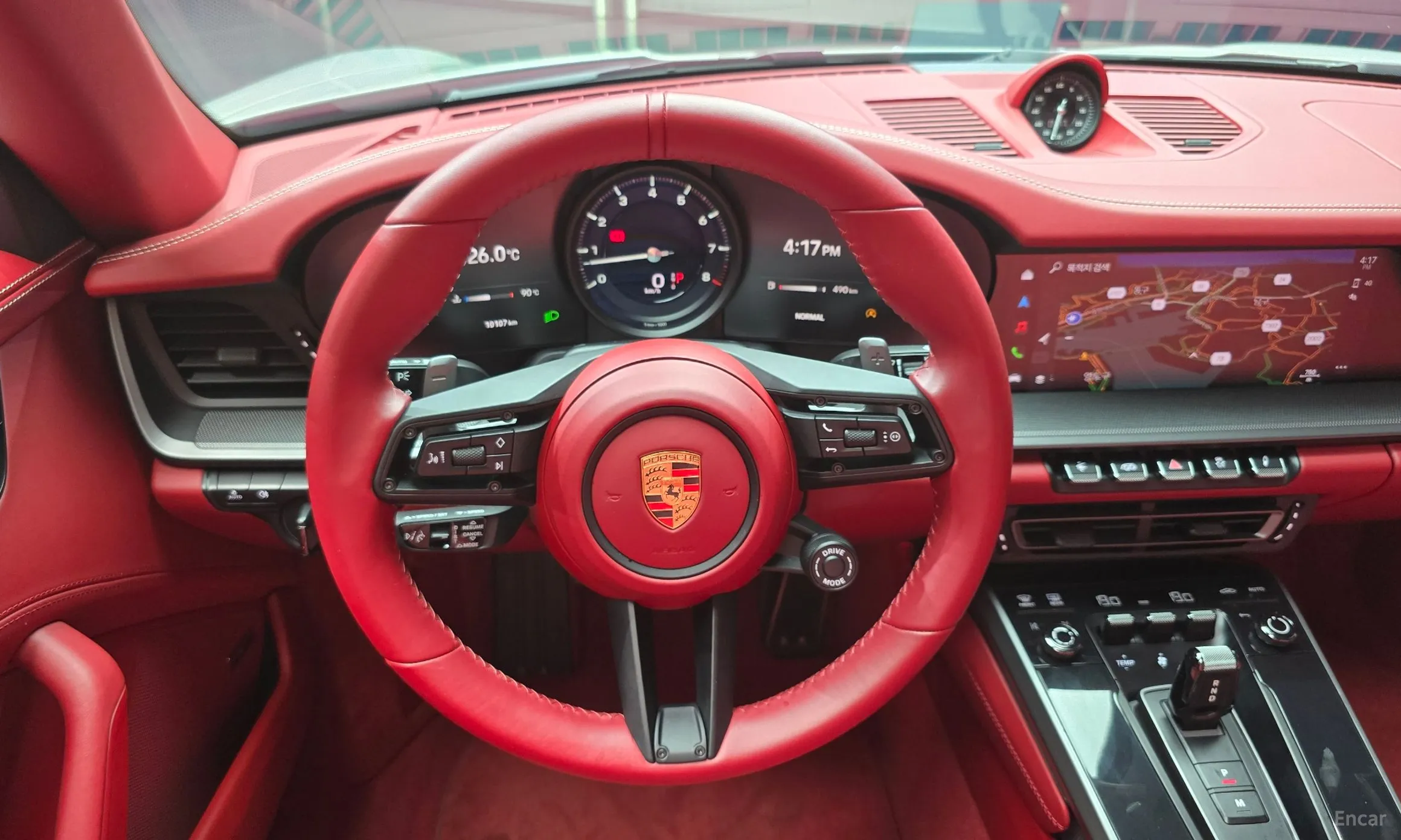 Porsche 911 (992) превью 13