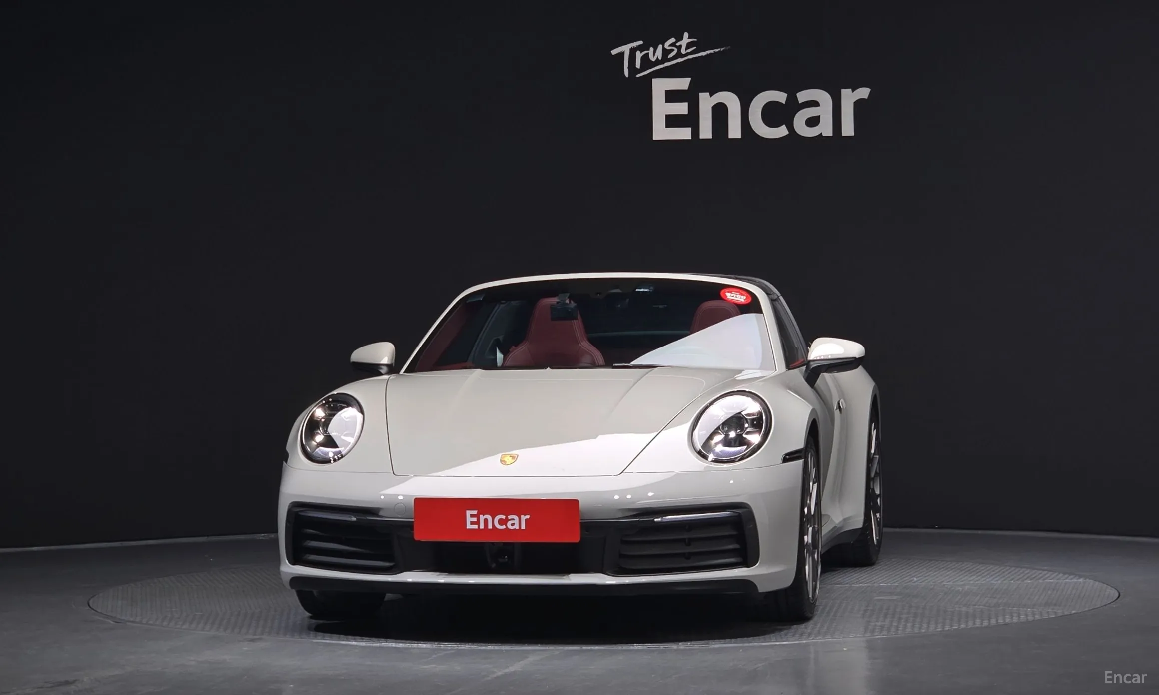 Porsche 911 (992) превью 3