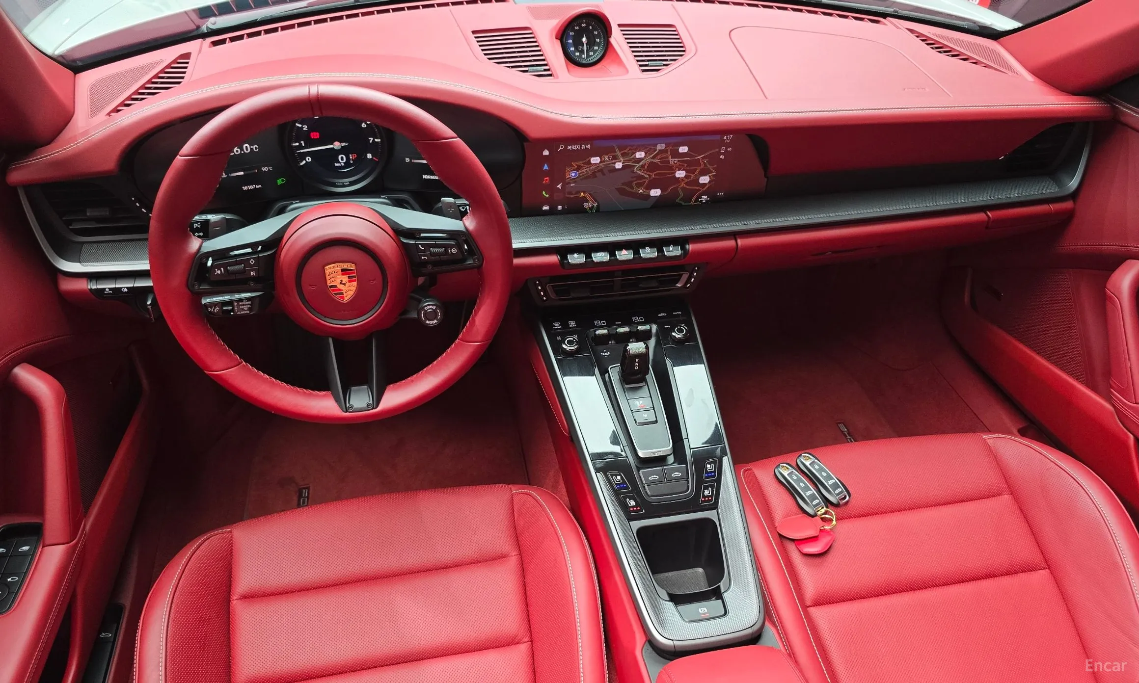 Porsche 911 (992) превью 7