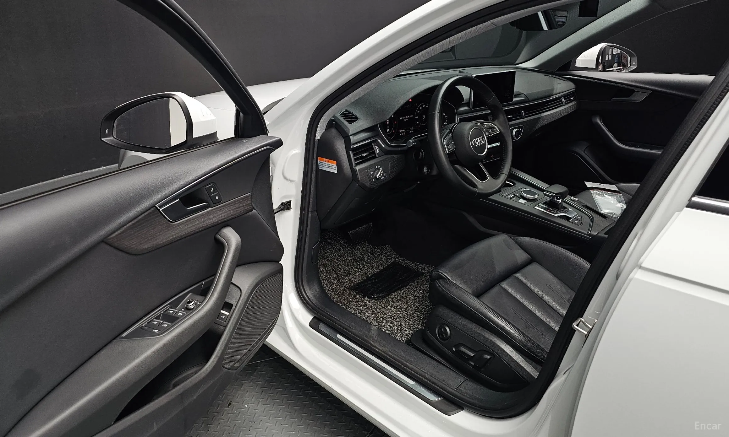 Audi A4 (B9) превью 10