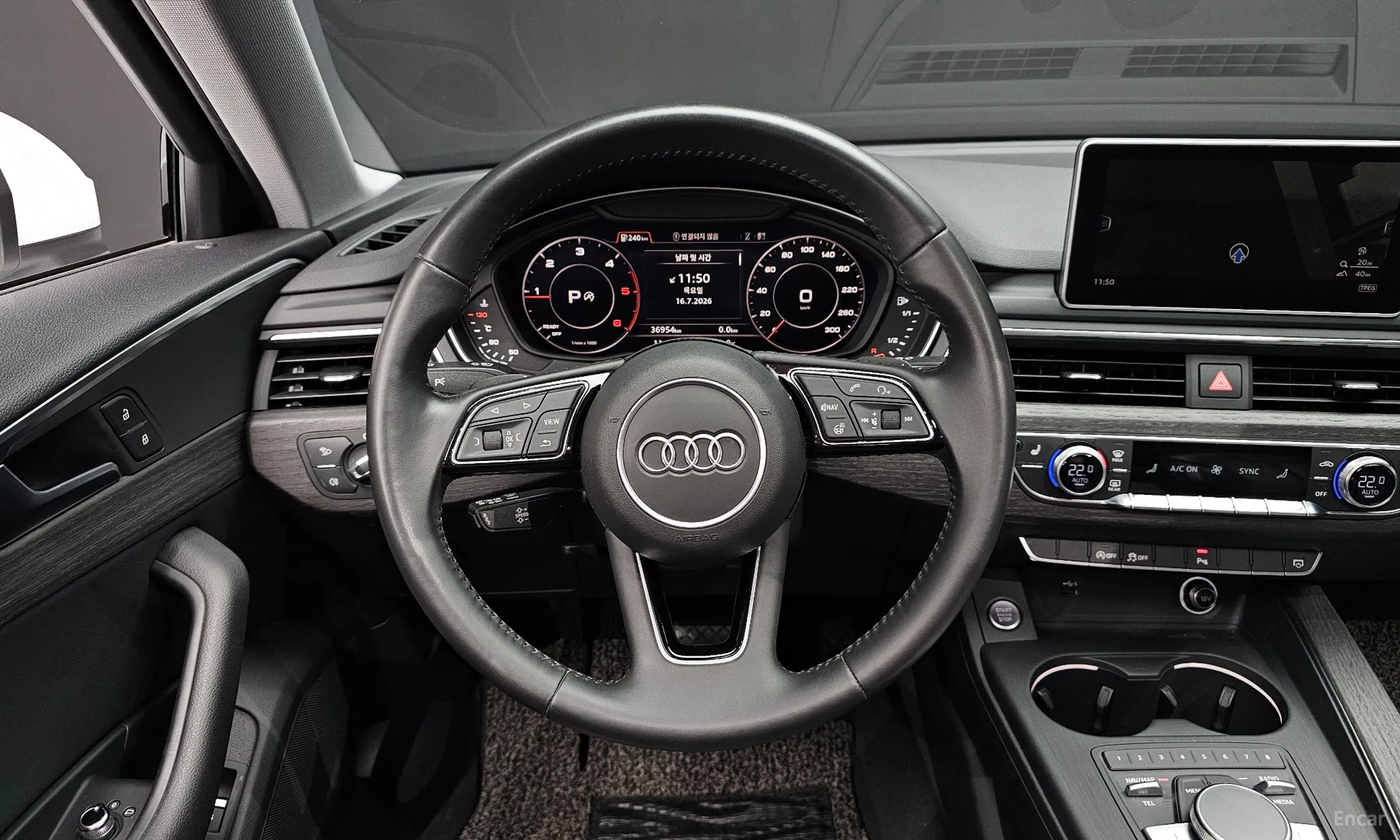 Audi A4 (B9) превью 13