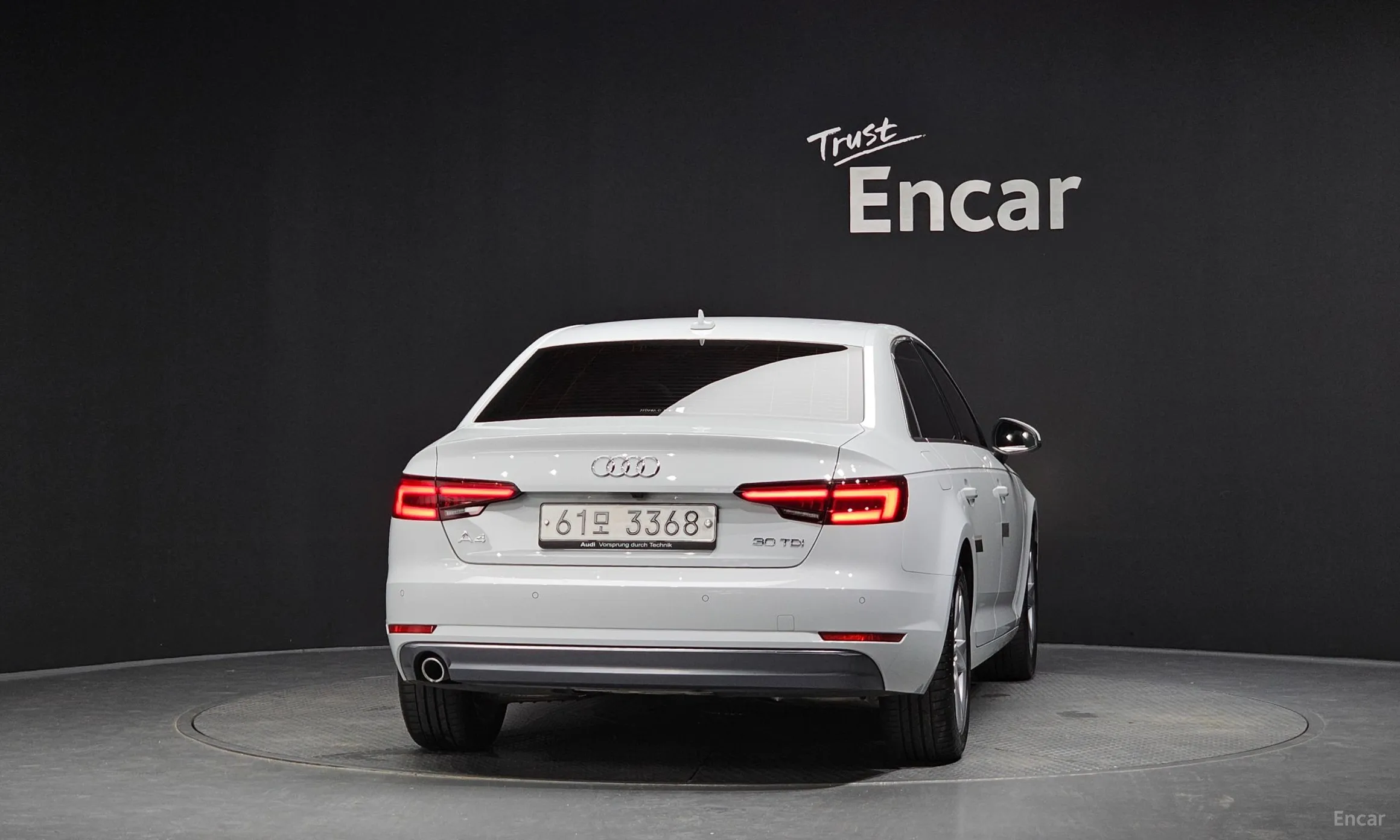 Audi A4 (B9) превью 4
