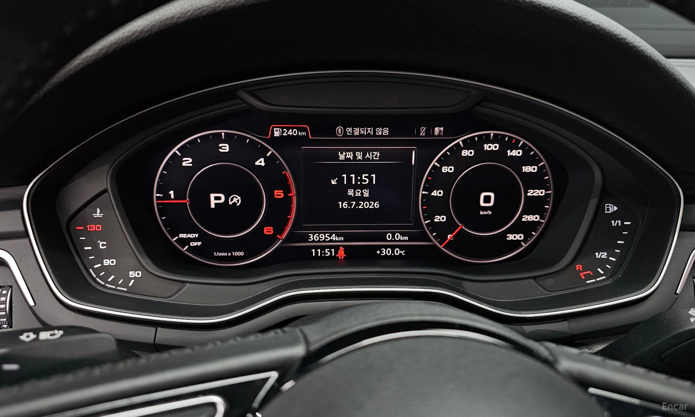 Audi A4 (B9) превью 8