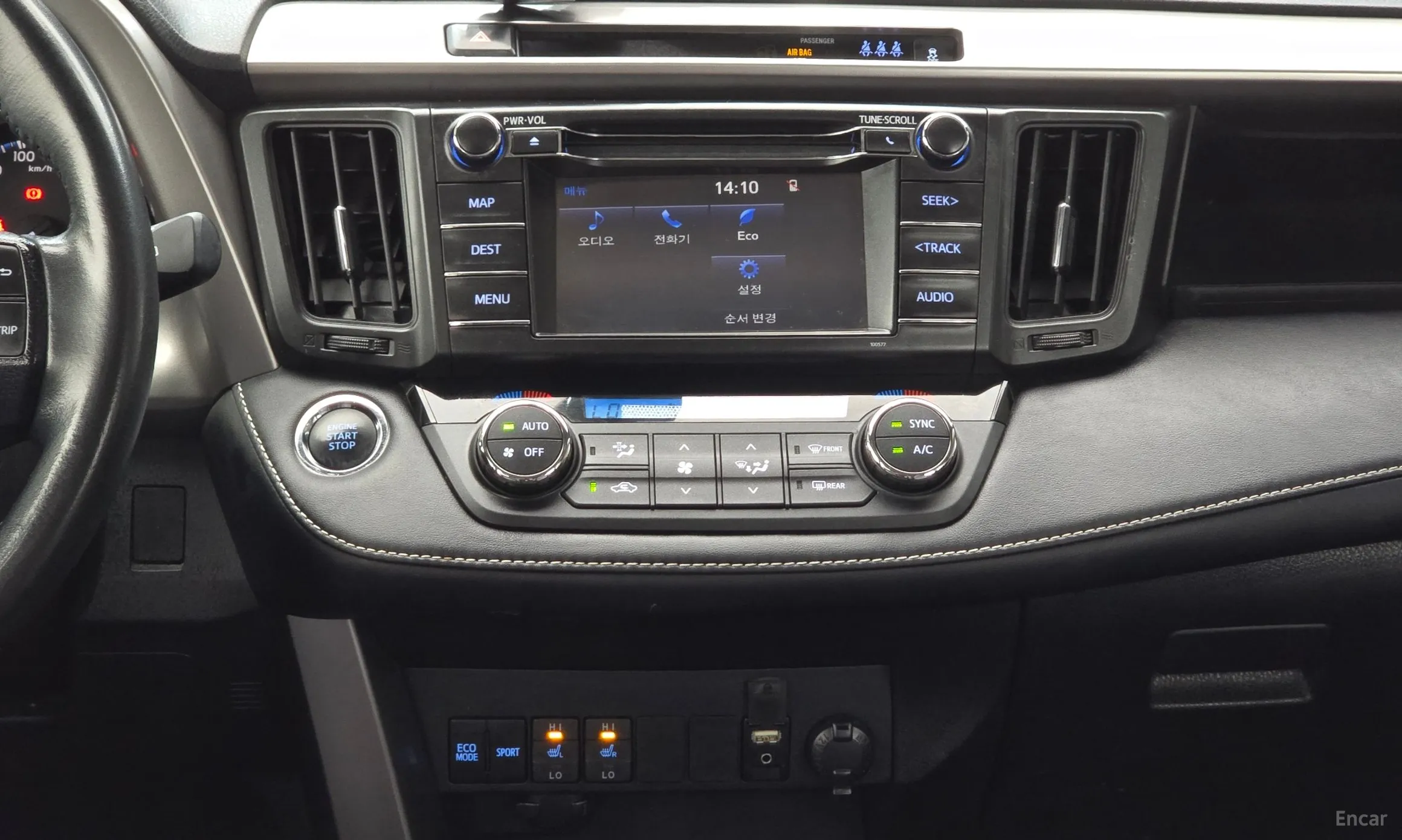Toyota RAV4 превью 19