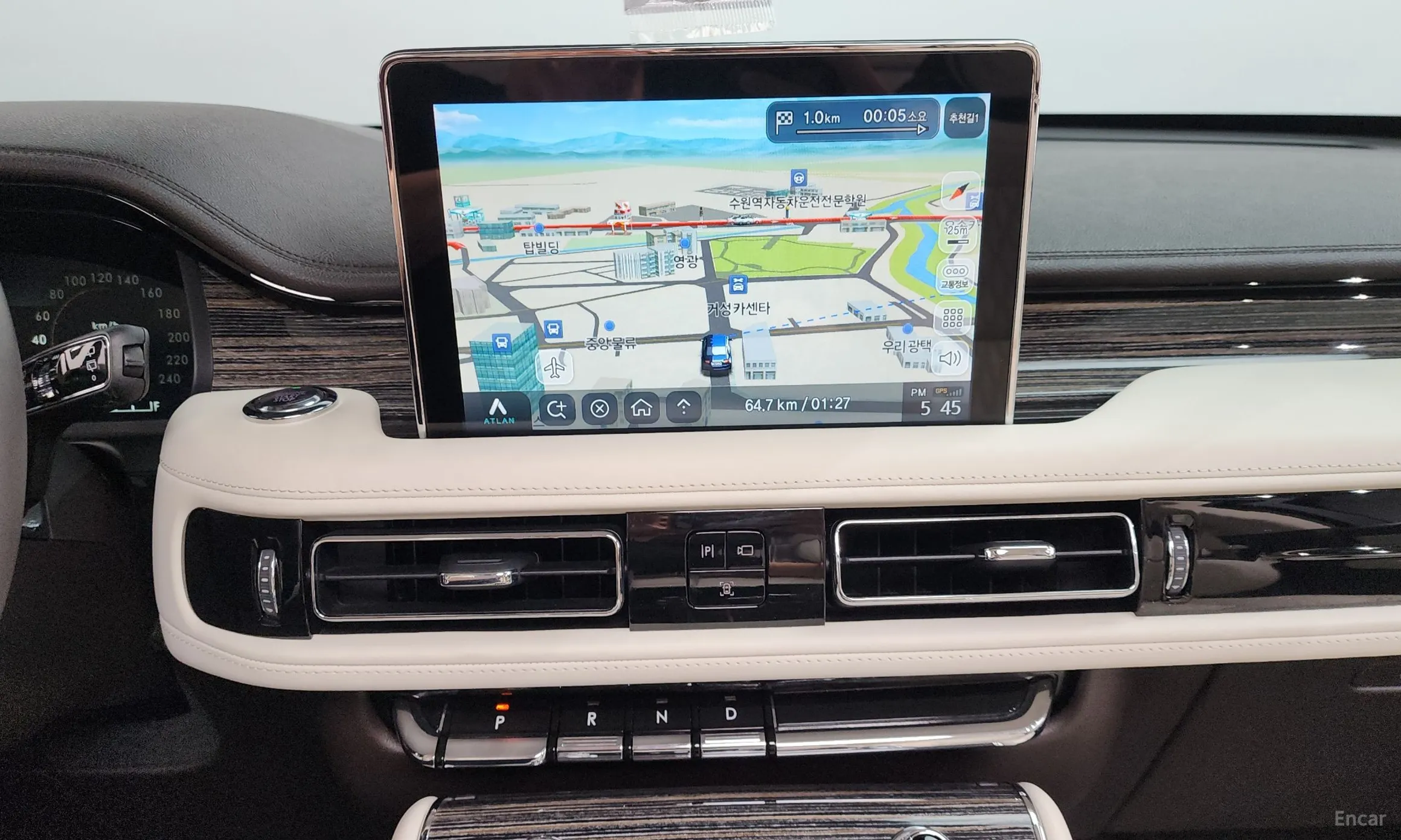 Lincoln Aviator 2nd Generation превью 12