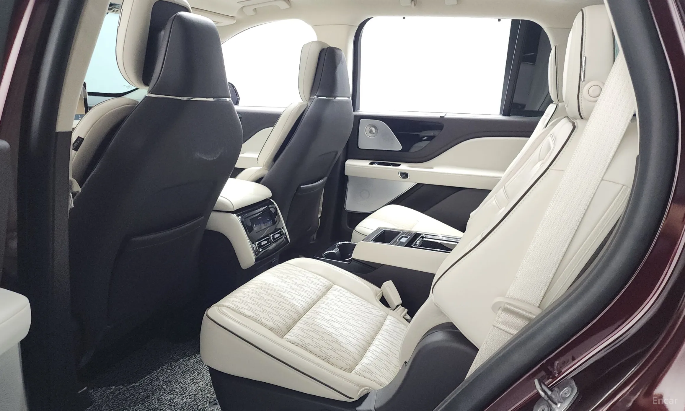 Lincoln Aviator 2nd Generation превью 19