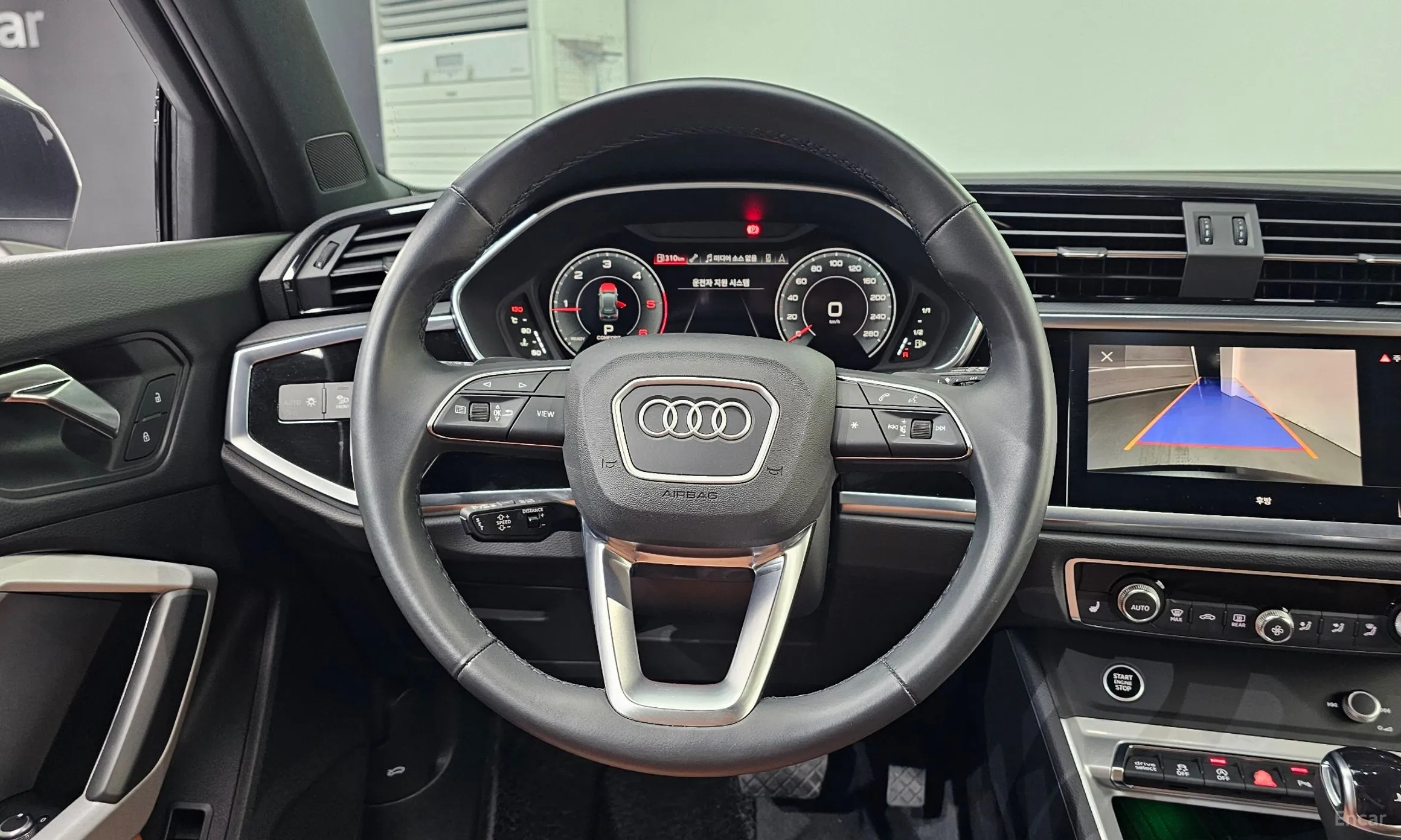 Audi Q3 (F3) превью 13