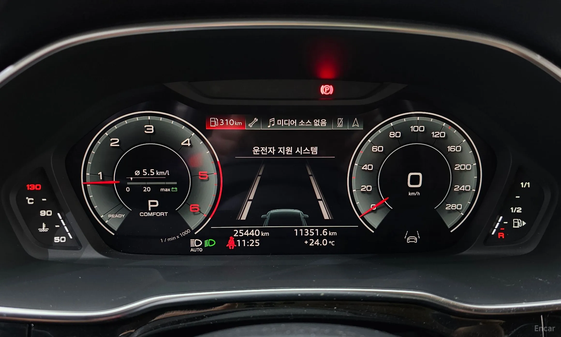 Audi Q3 (F3) превью 8