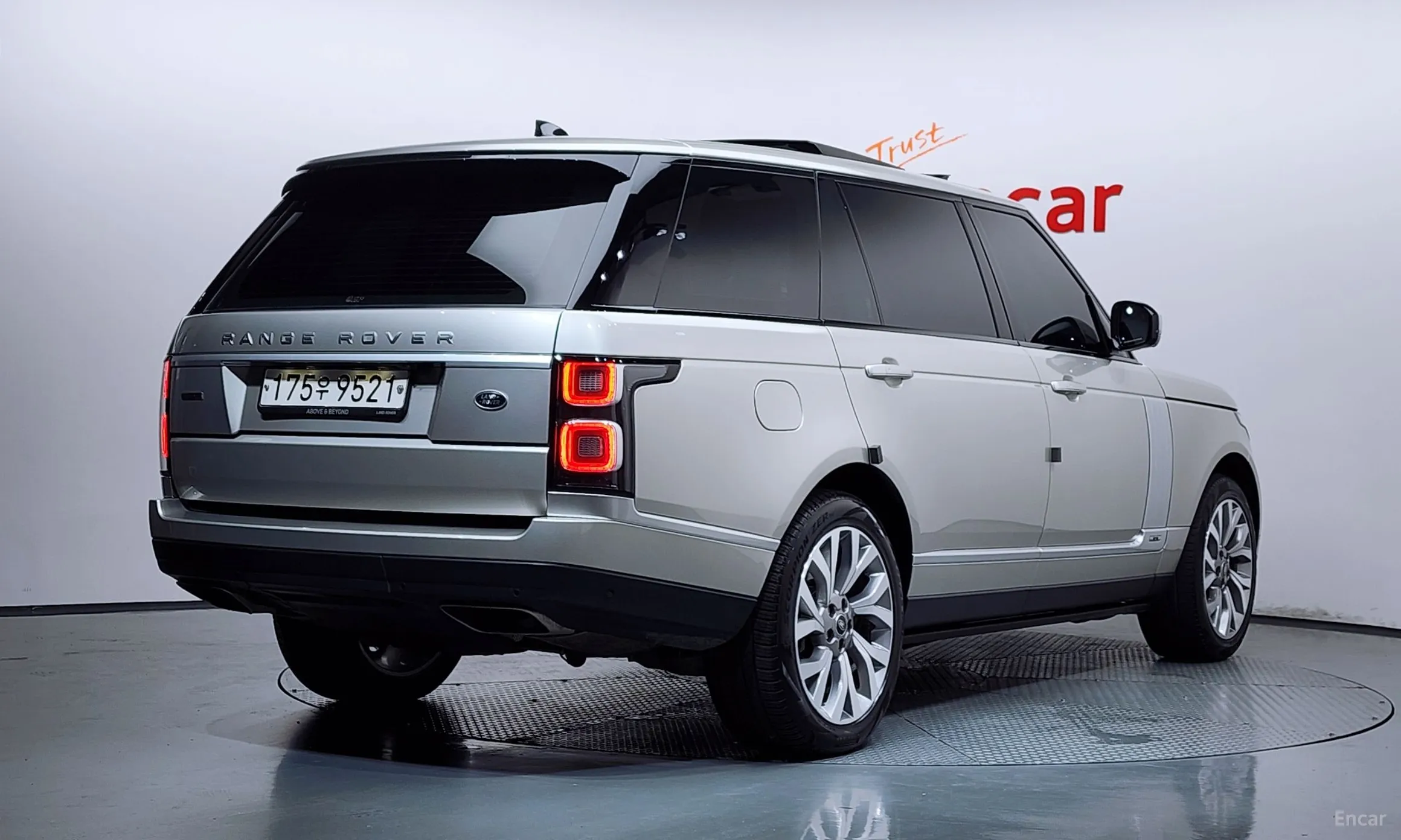 Land Rover Range Rover 4th Generation превью 2