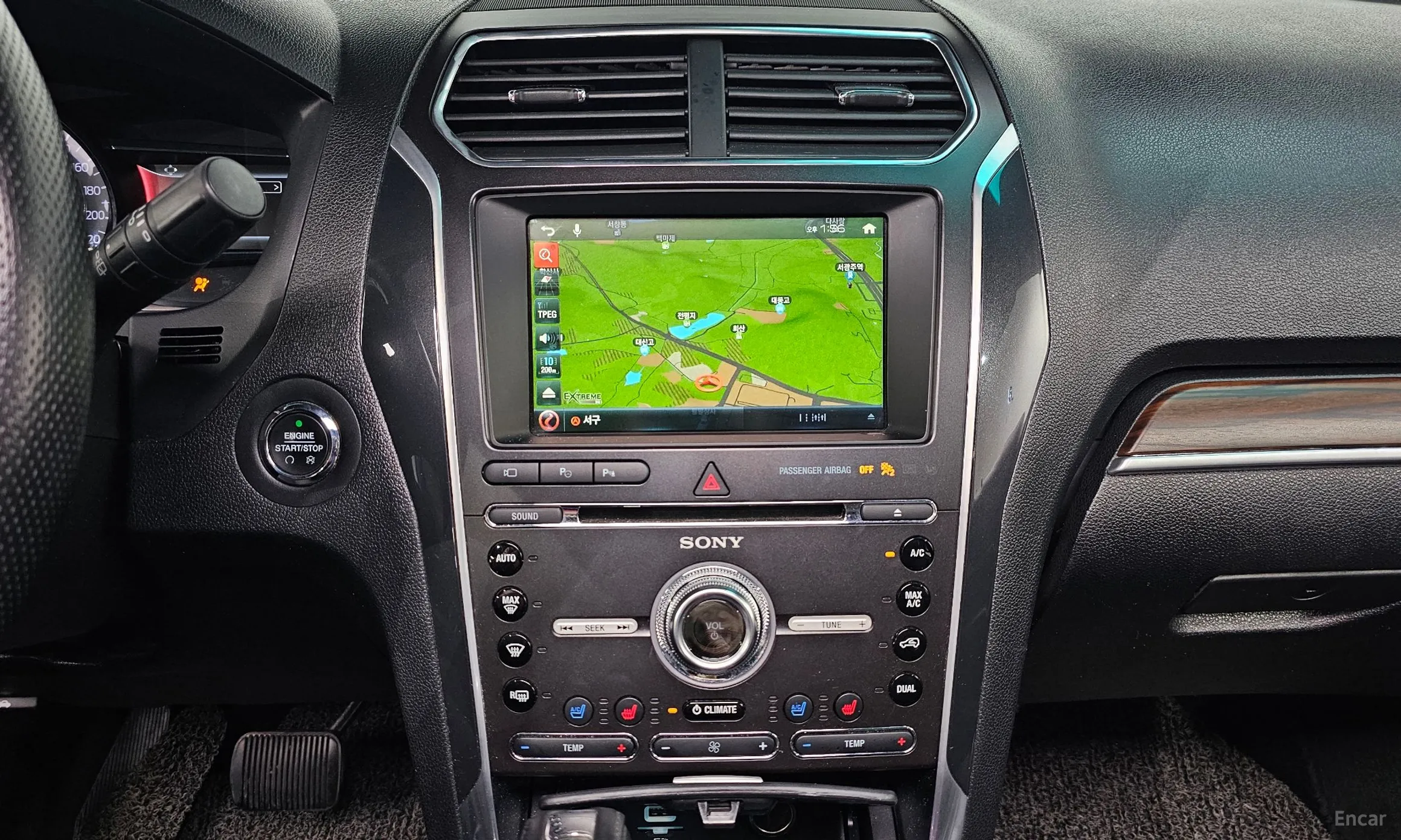 Ford Explorer превью 12