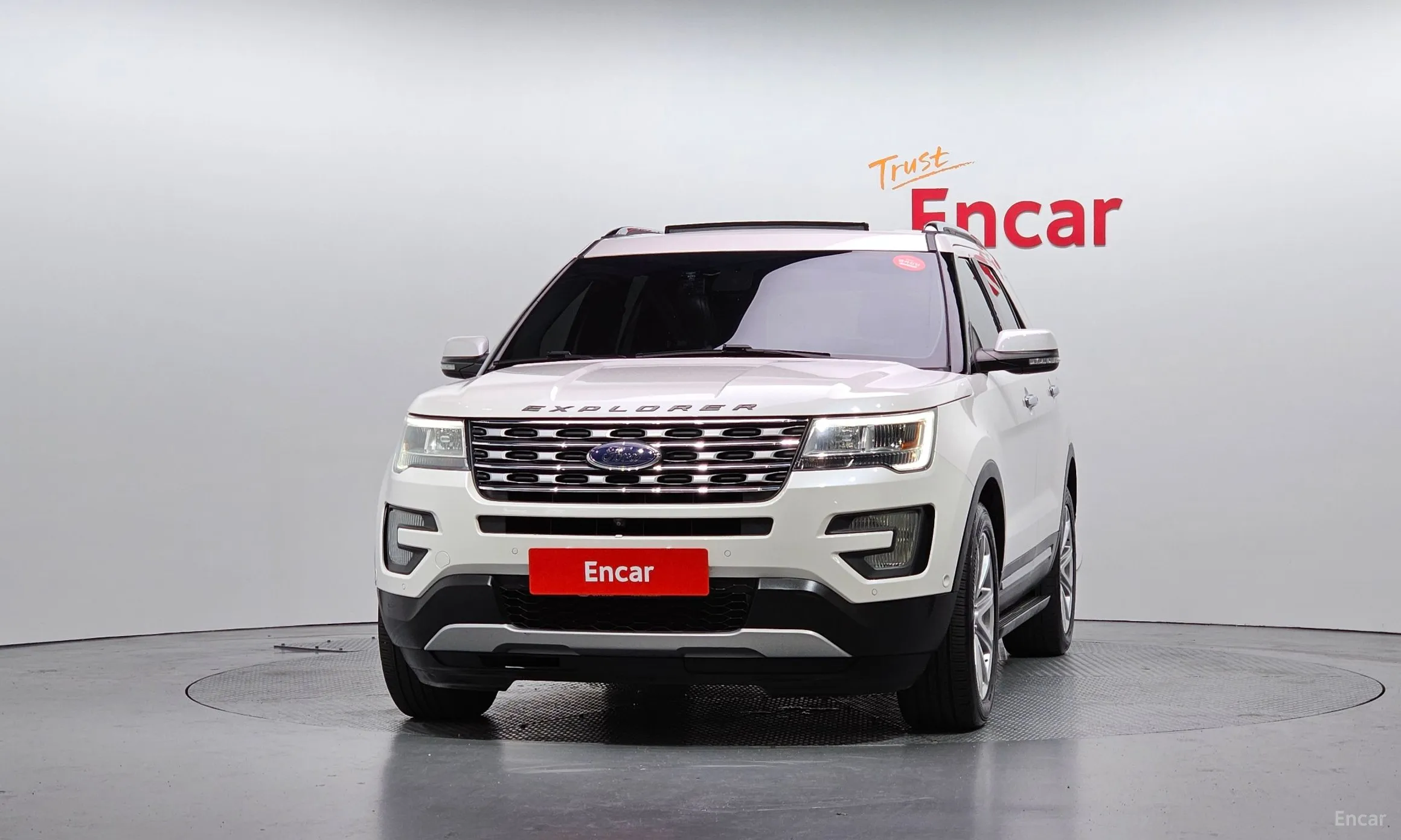Ford Explorer превью 3