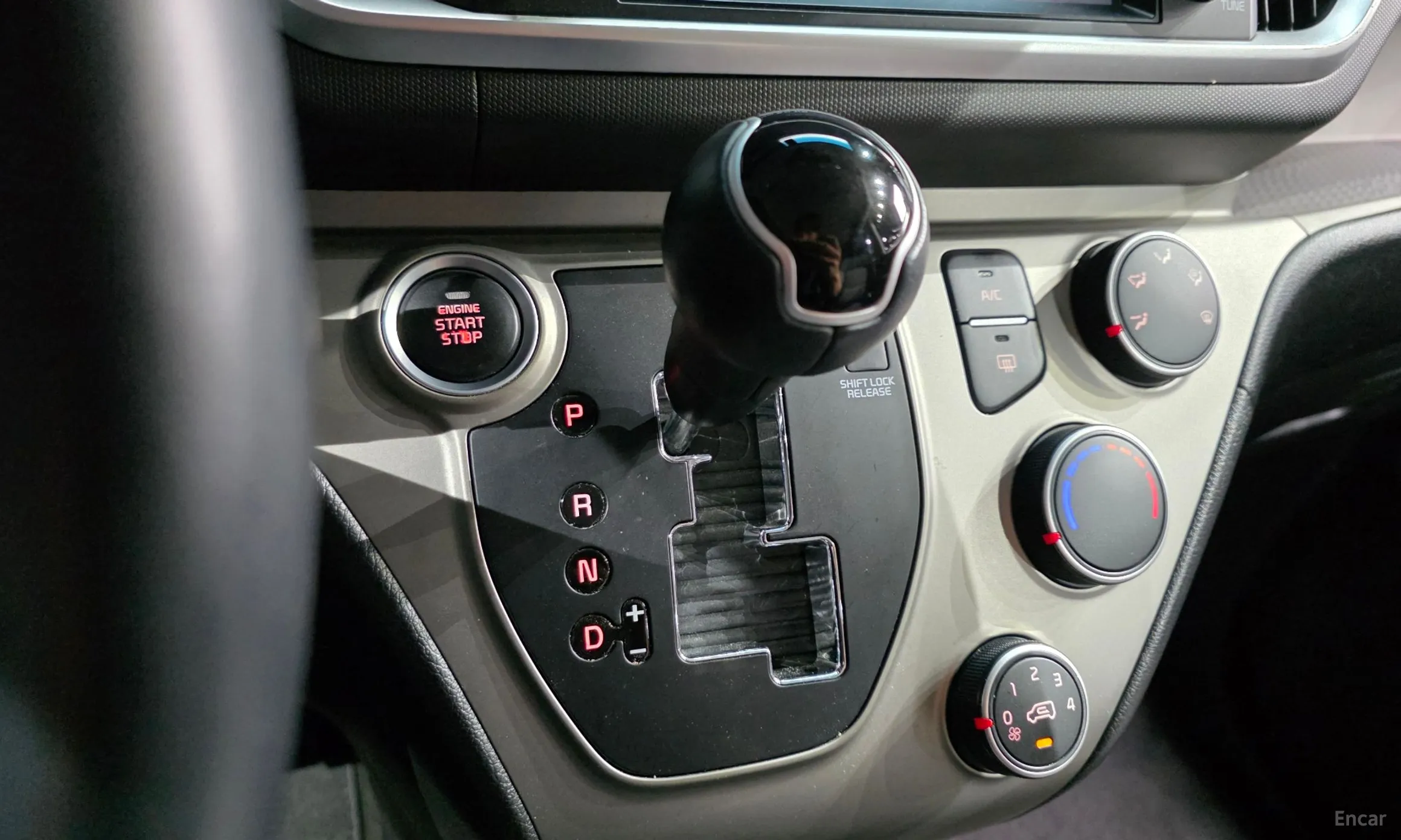 Kia Ray превью 9