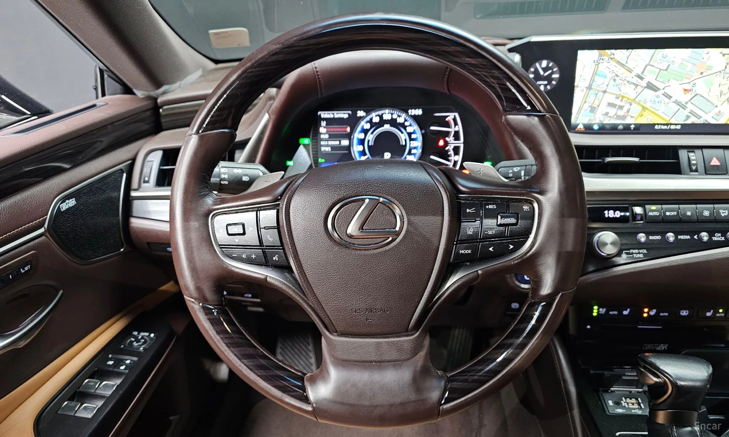 Lexus ES300h 7th Generation превью 13