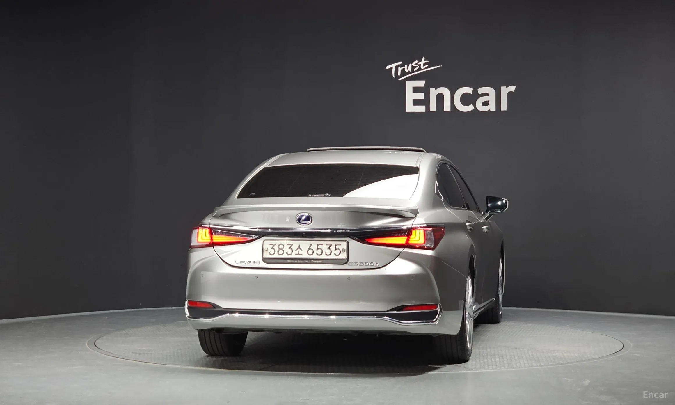 Lexus ES300h 7th Generation превью 4