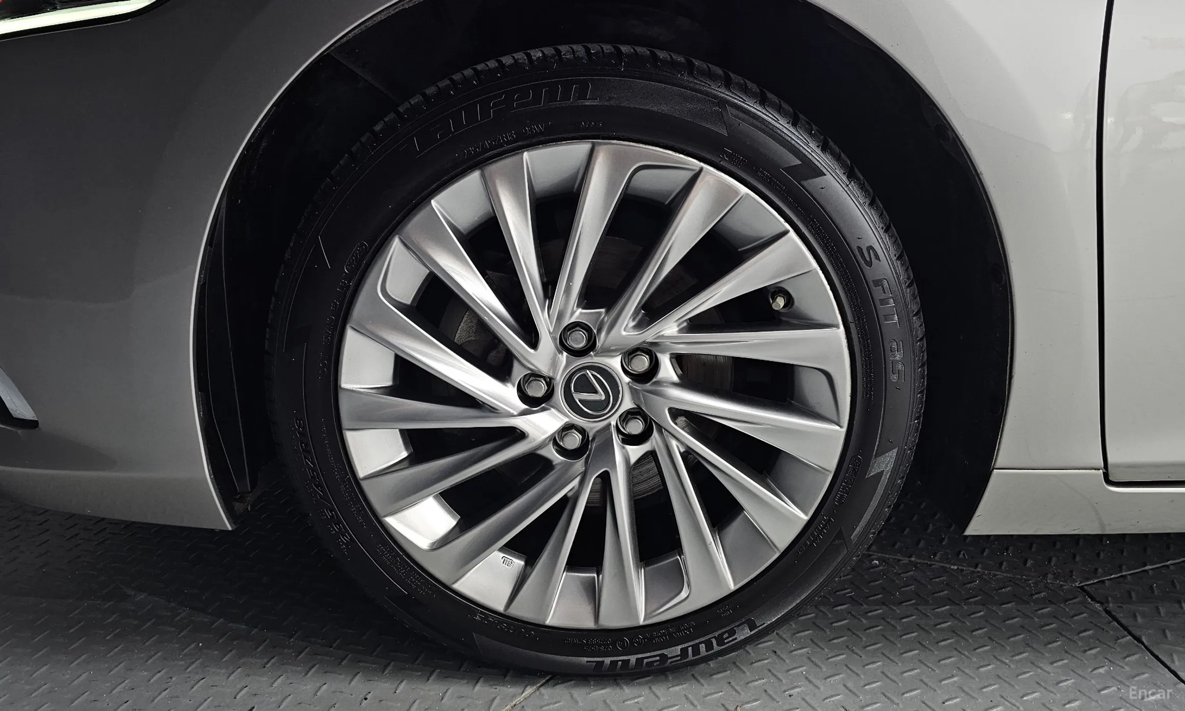 Lexus ES300h 7th Generation превью 5