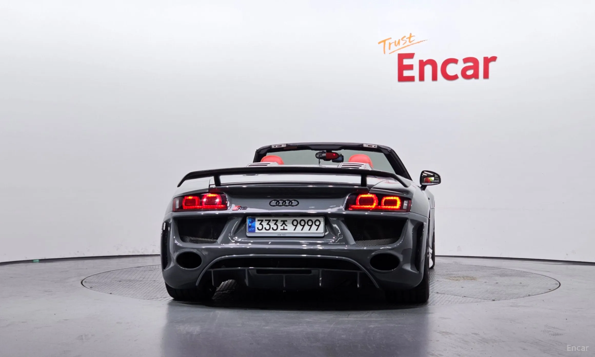 Audi R8 превью 4