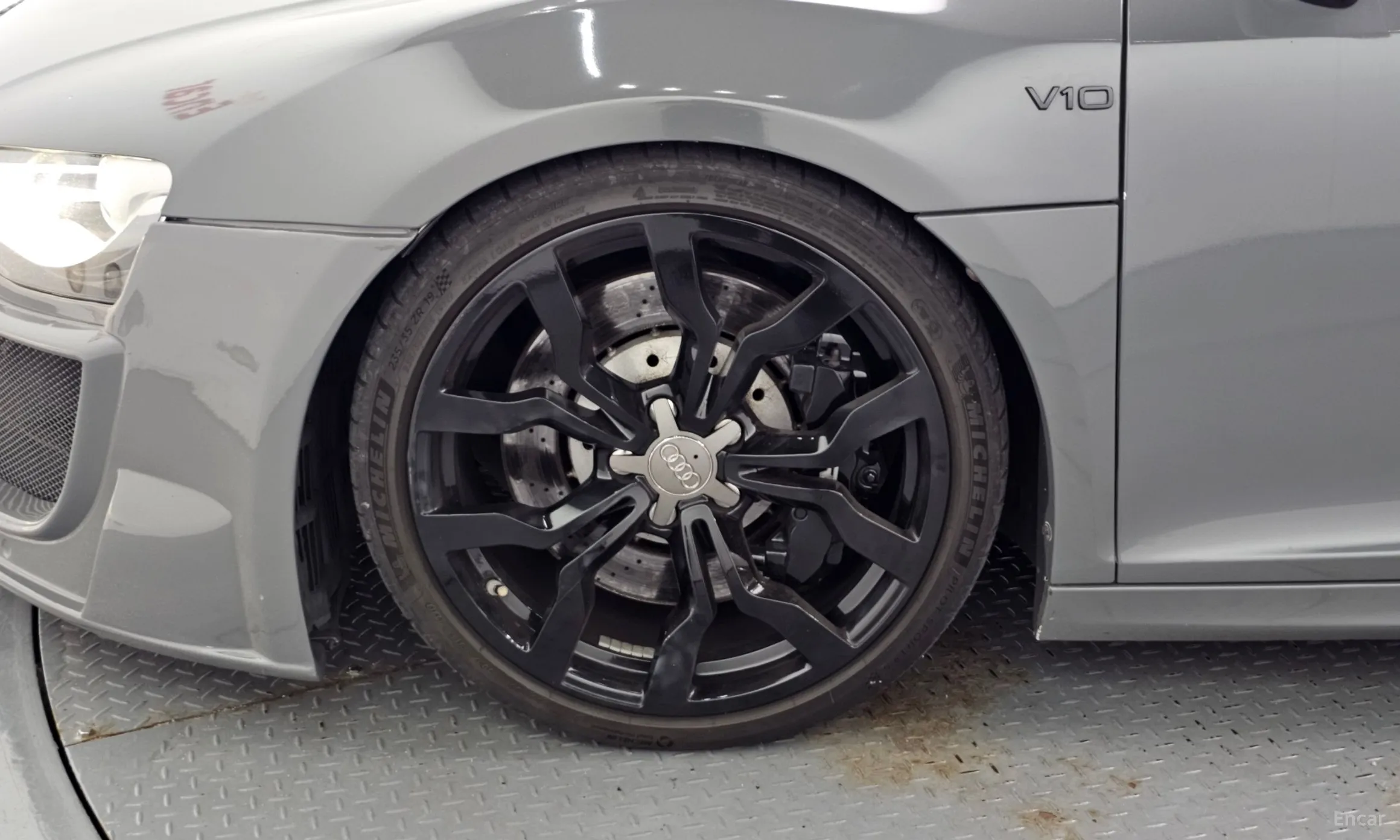 Audi R8 превью 5