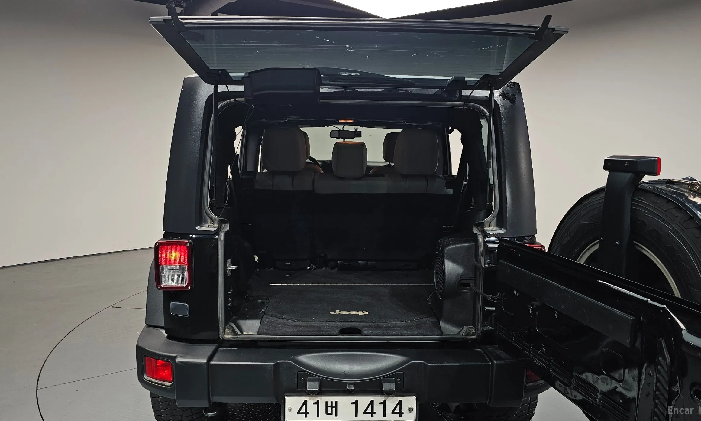 Jeep Wrangler (JK) превью 20