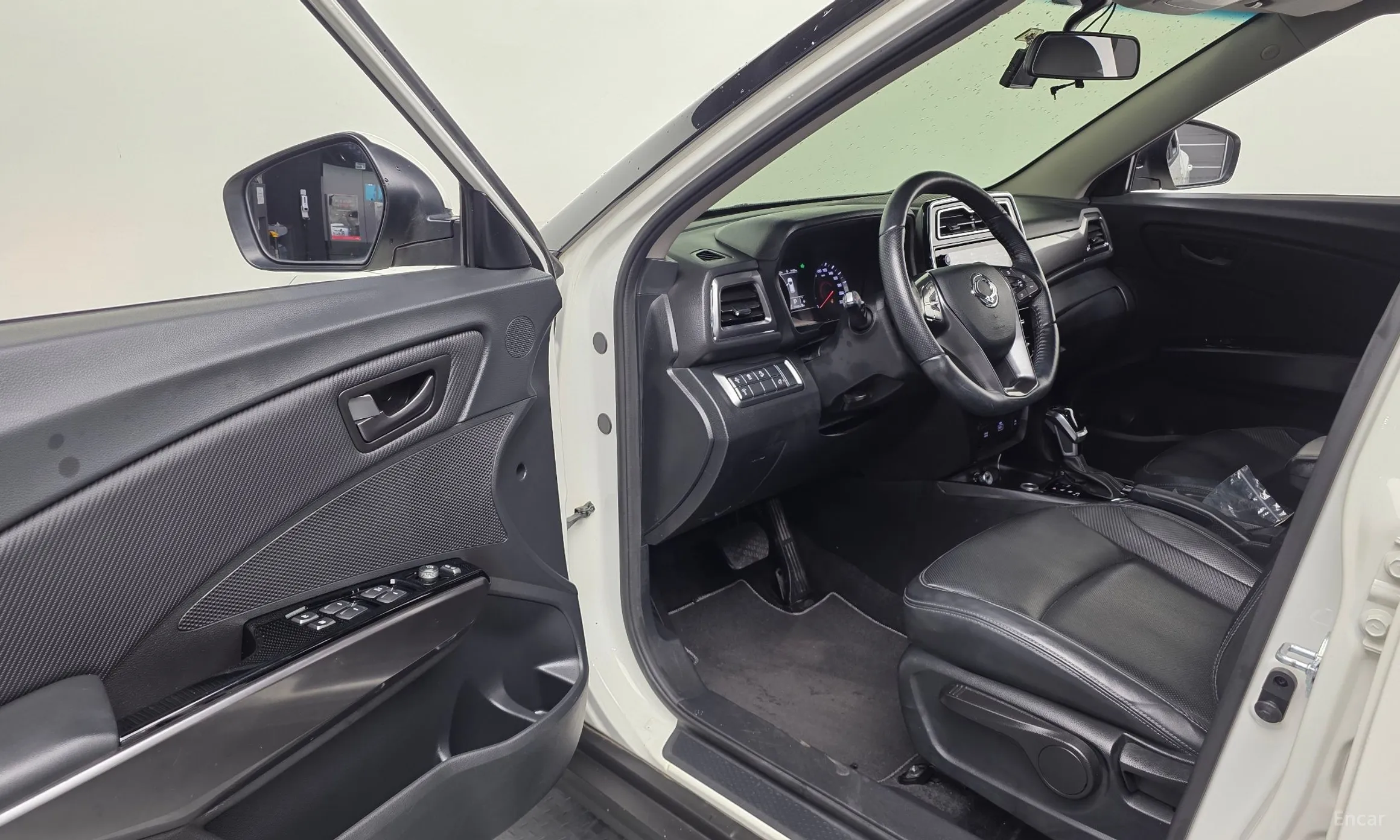 KG Mobility (SsangYong) Berry New Tivoli превью 10
