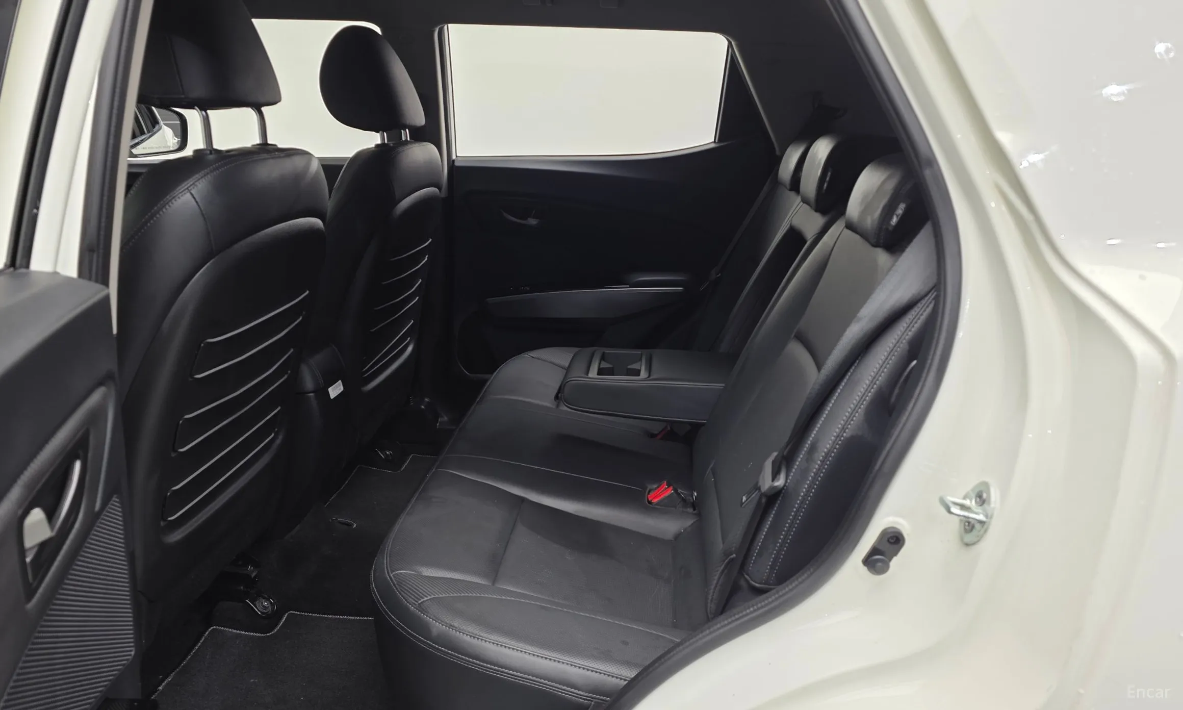 KG Mobility (SsangYong) Berry New Tivoli превью 12