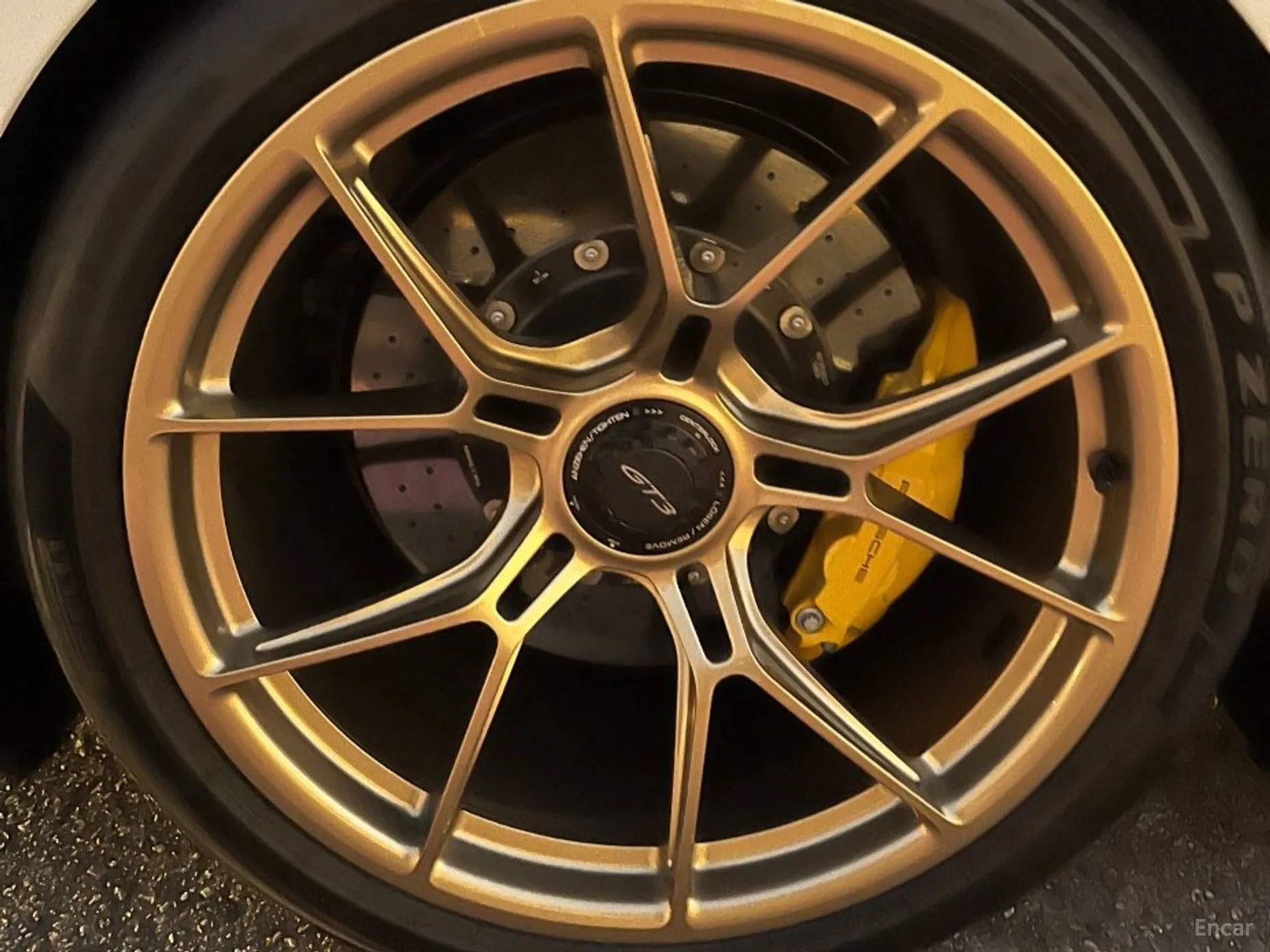 Porsche 911 (992) превью 11