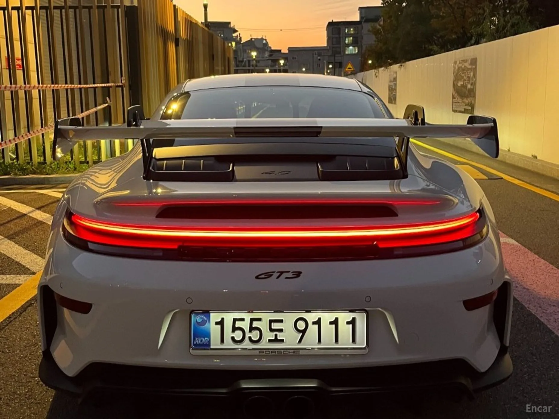 Porsche 911 (992) превью 6