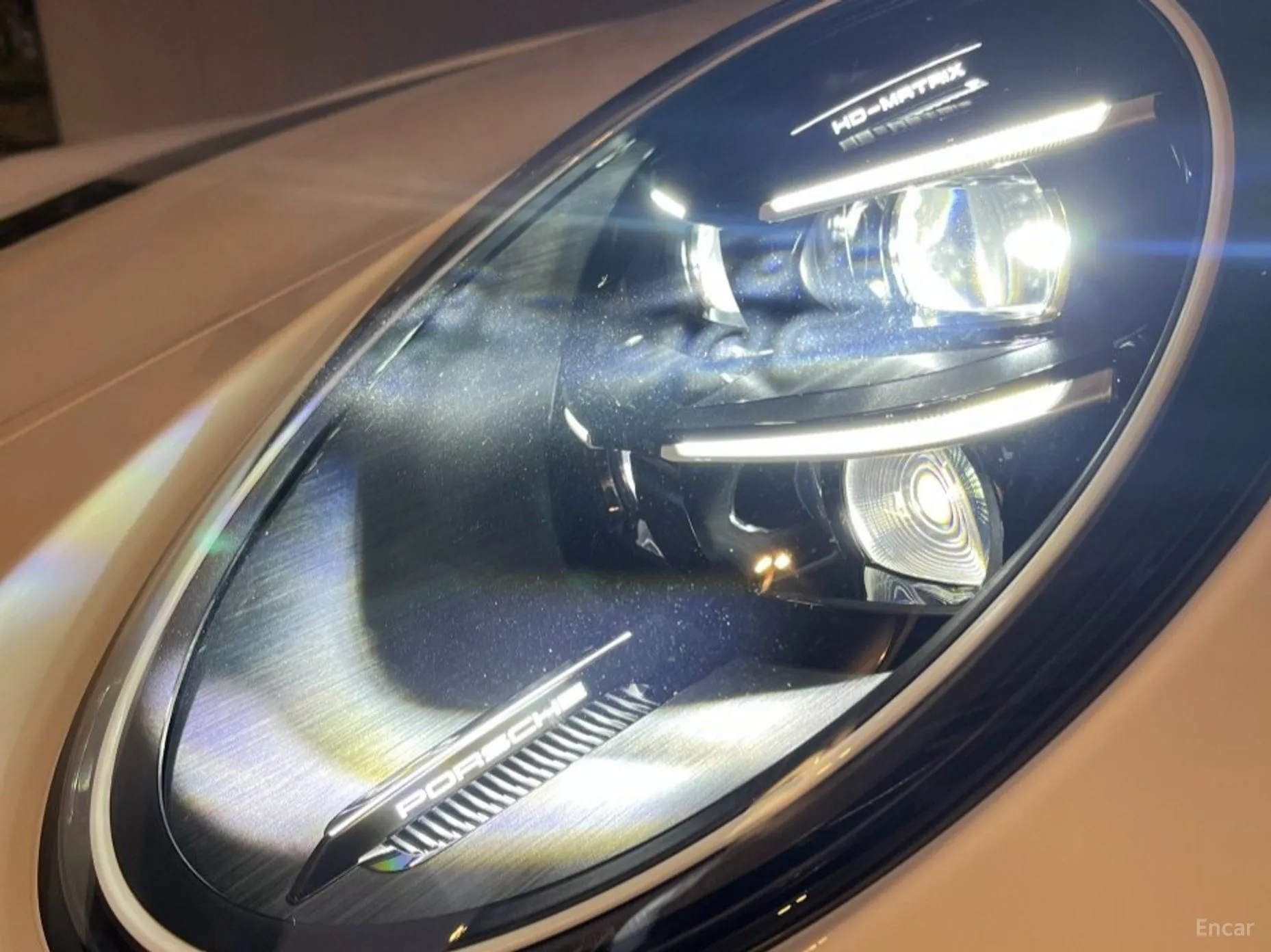 Porsche 911 (992) превью 9
