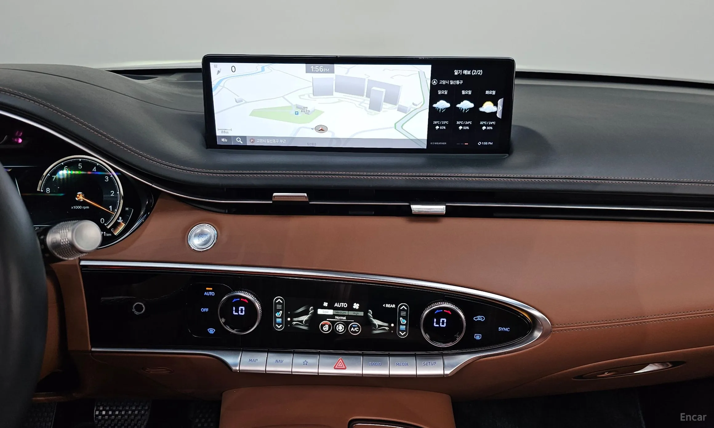 Genesis GV70 превью 17