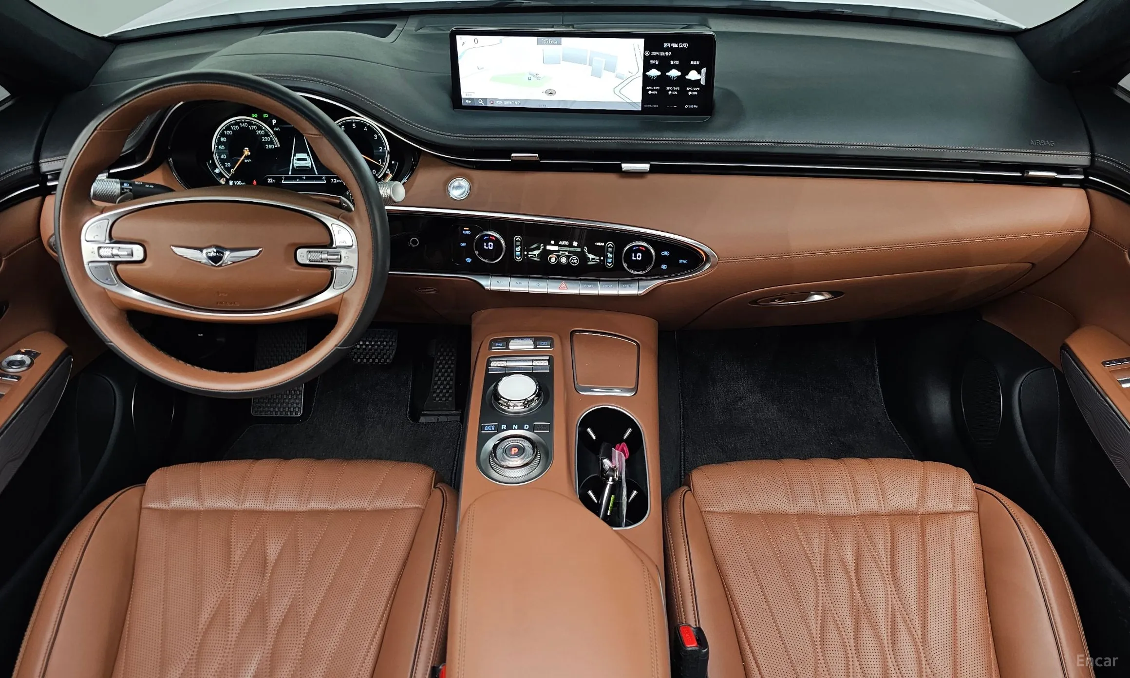 Genesis GV70 превью 7