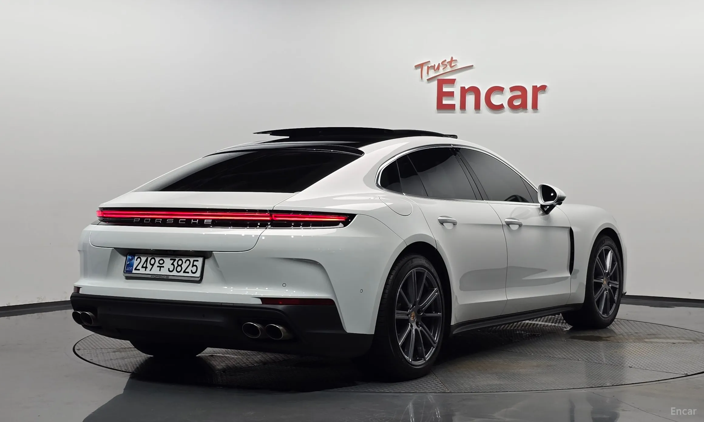 Porsche Panamera (976) превью 2