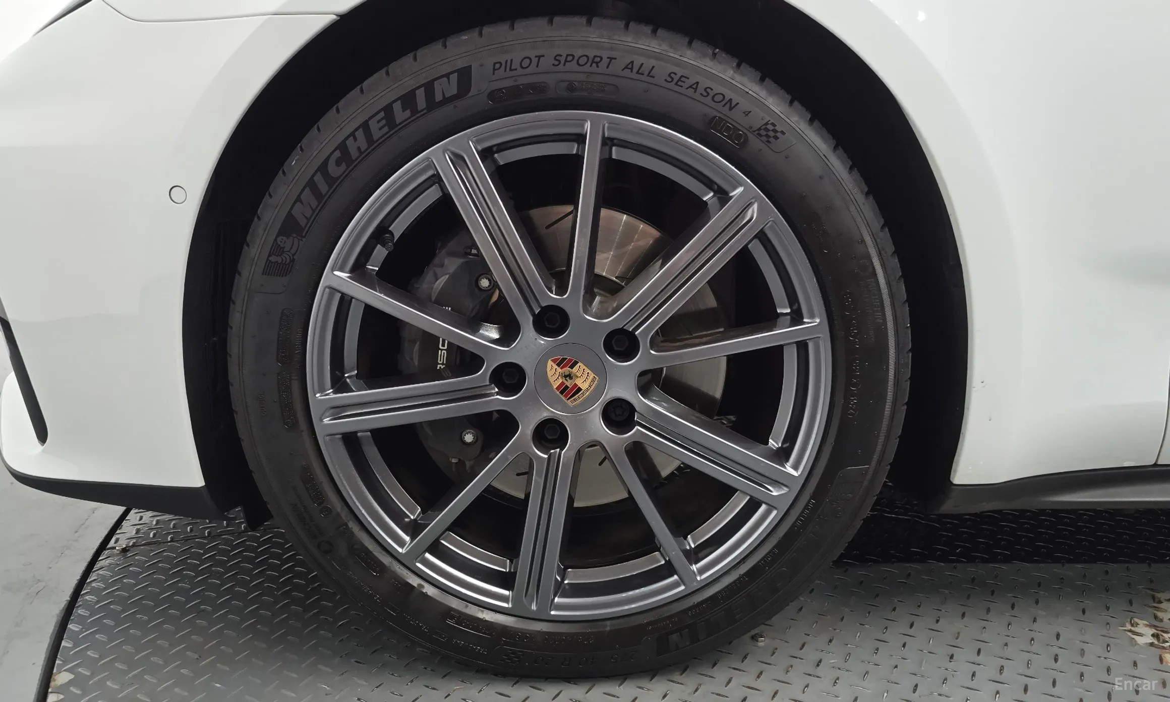 Porsche Panamera (976) превью 5