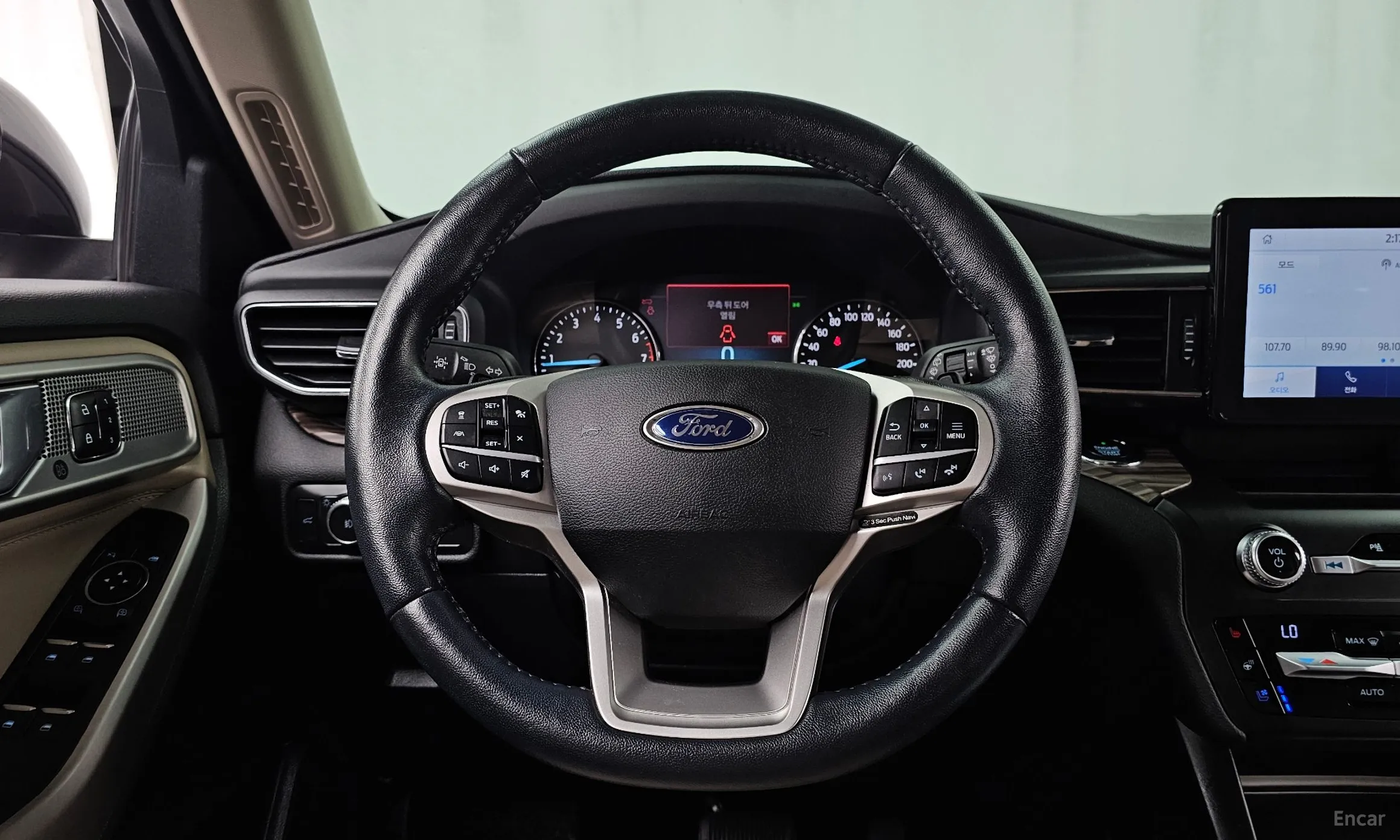 Ford Explorer 6th Generation превью 13