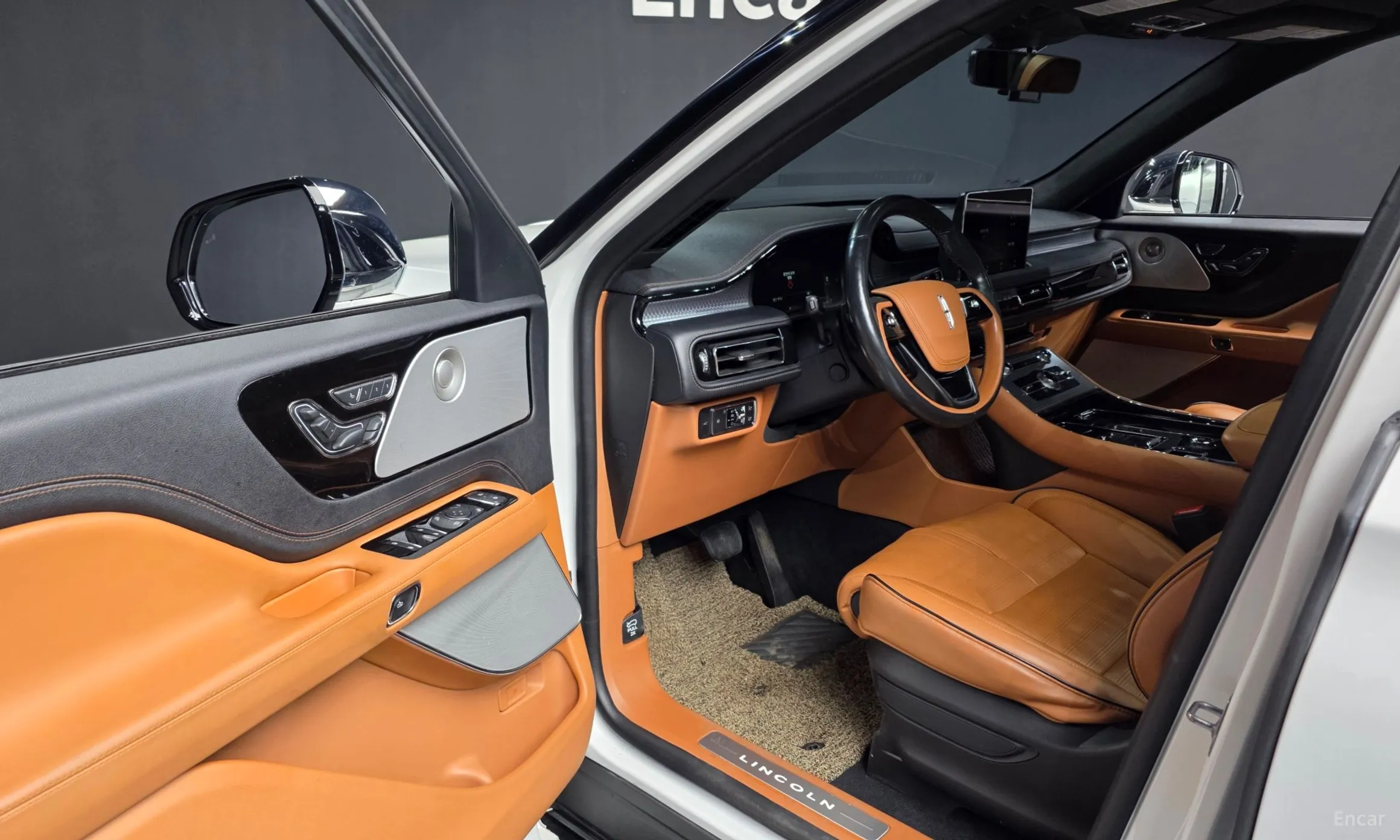 Lincoln Aviator 2nd Generation превью 10