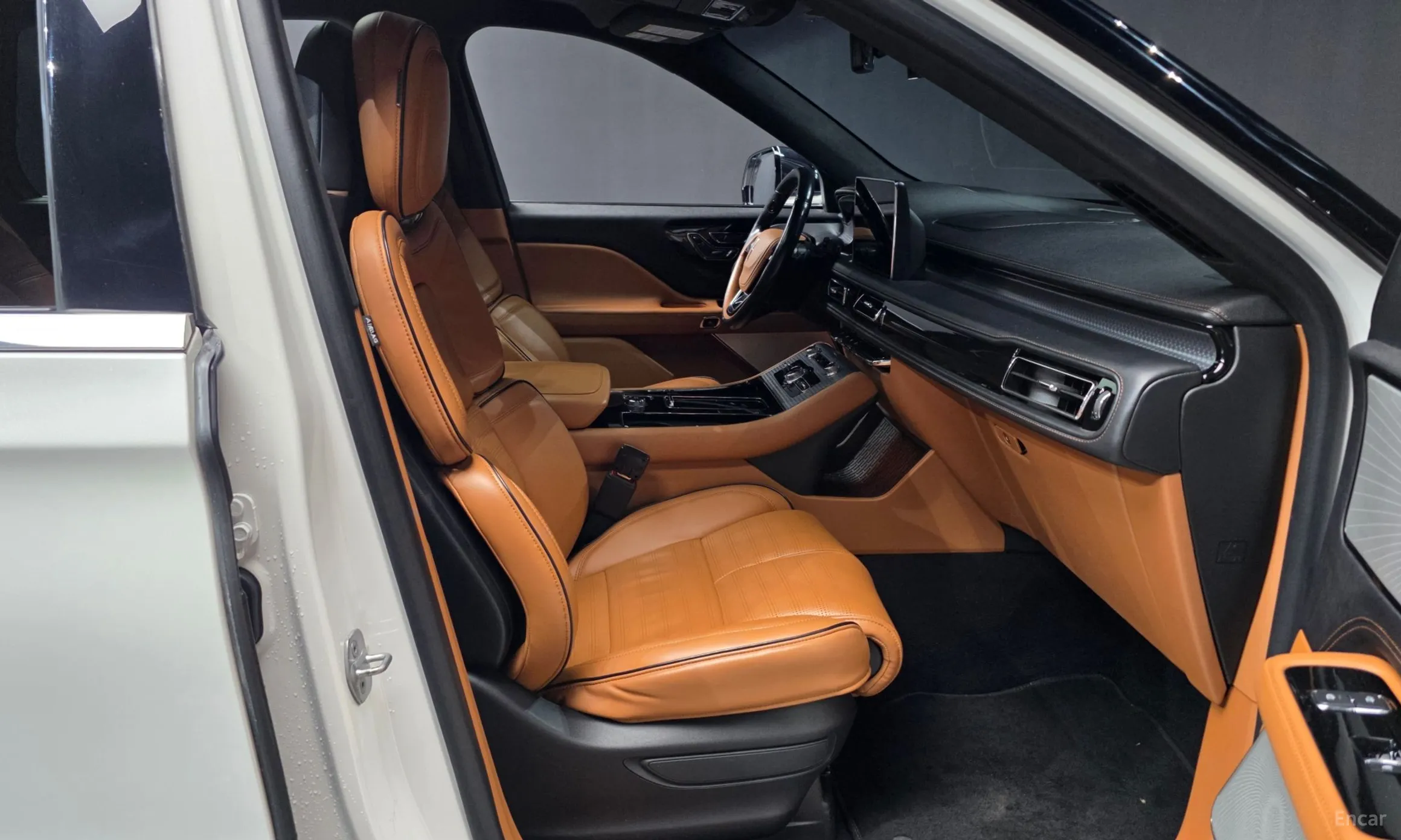 Lincoln Aviator 2nd Generation превью 11