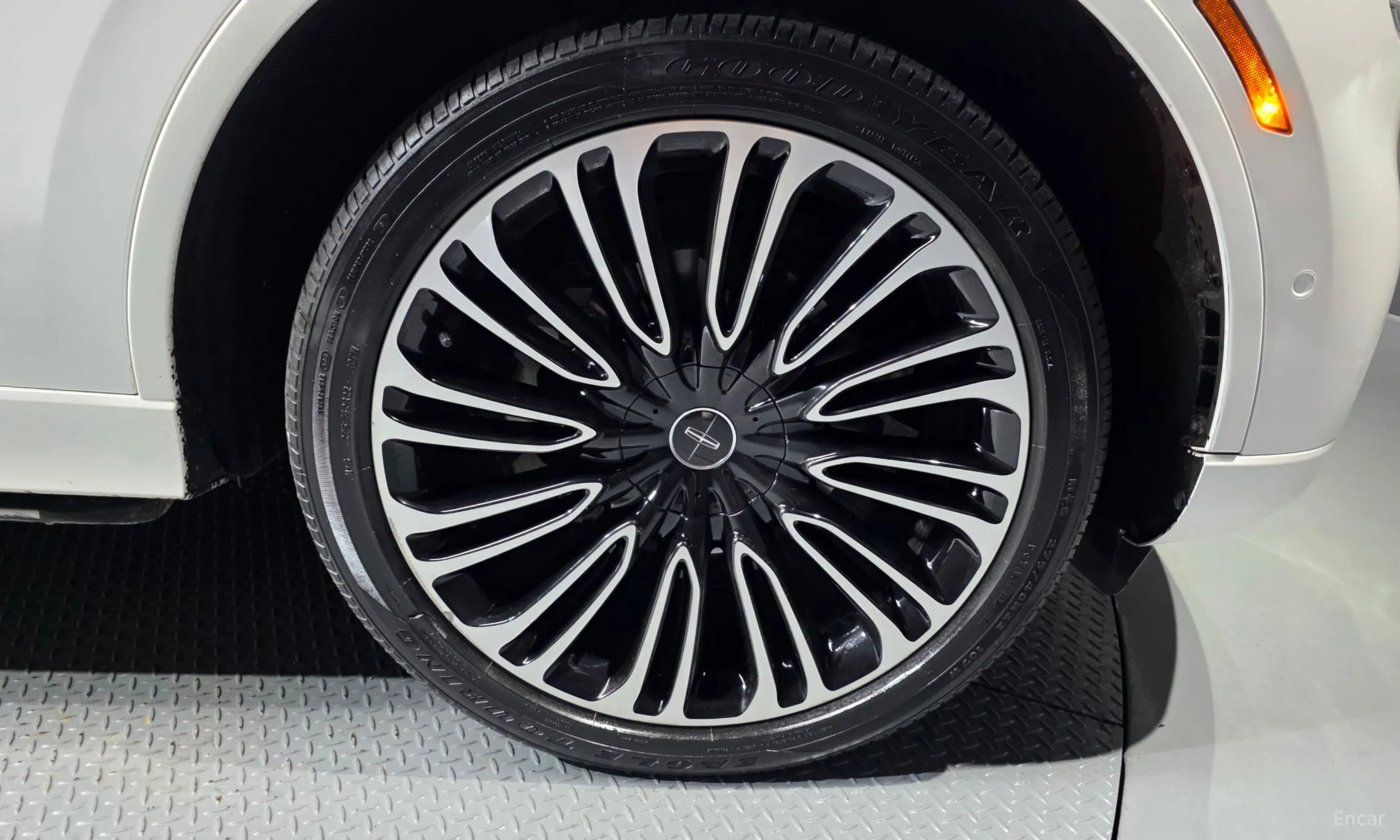 Lincoln Aviator 2nd Generation превью 5