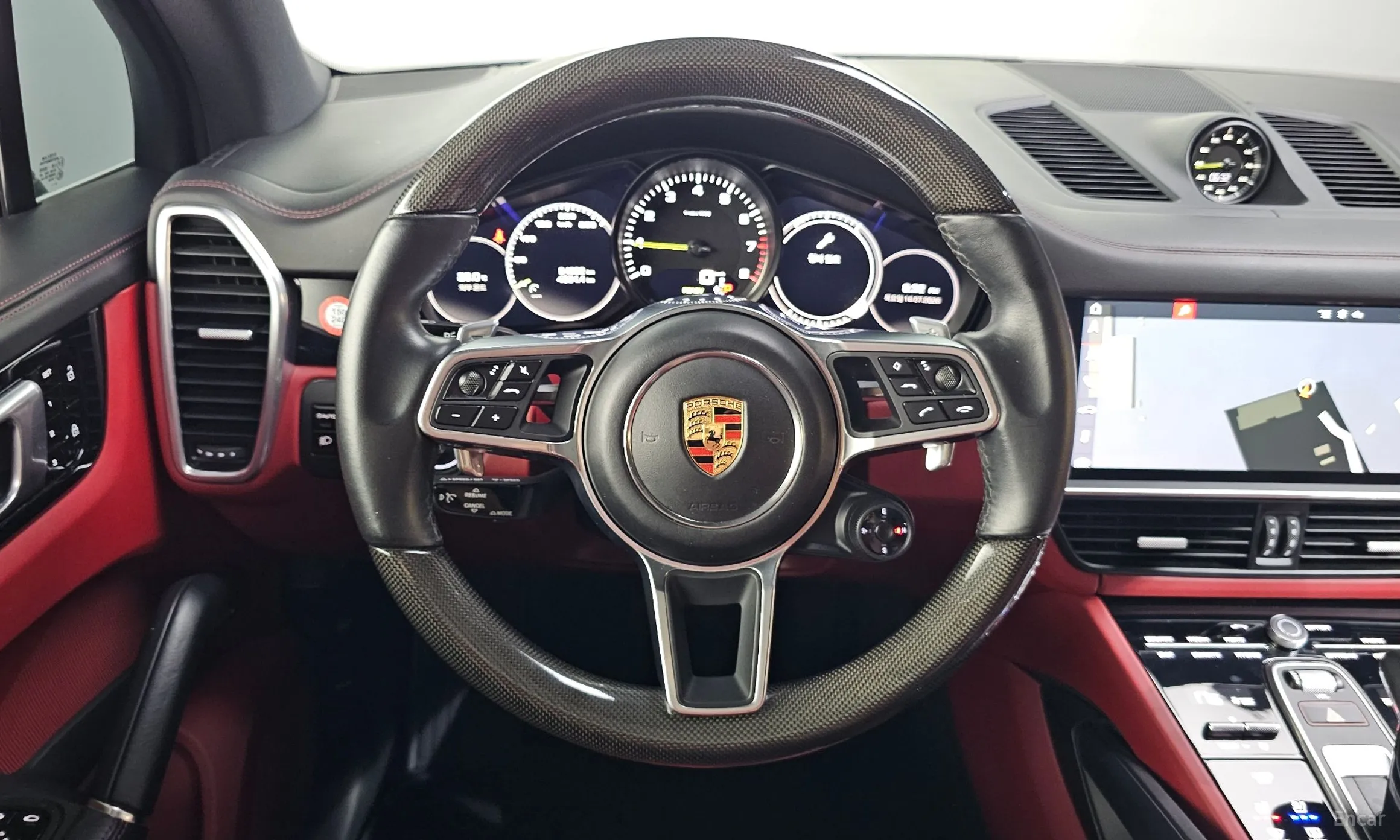Porsche Cayenne (PO536) превью 12