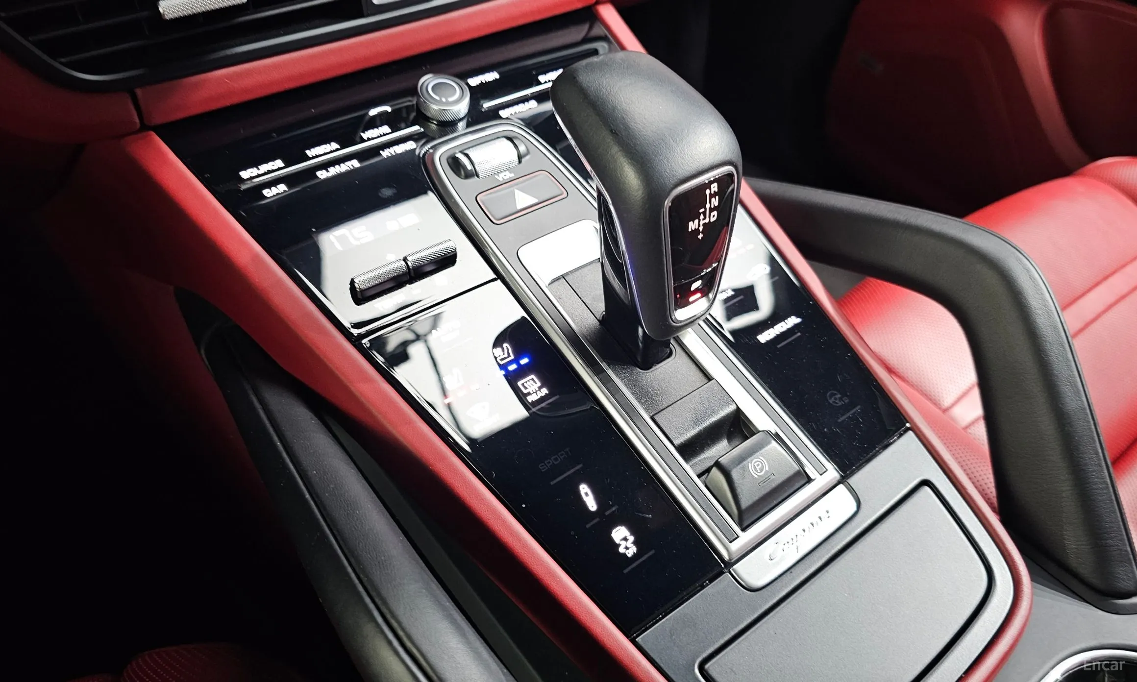Porsche Cayenne (PO536) превью 9