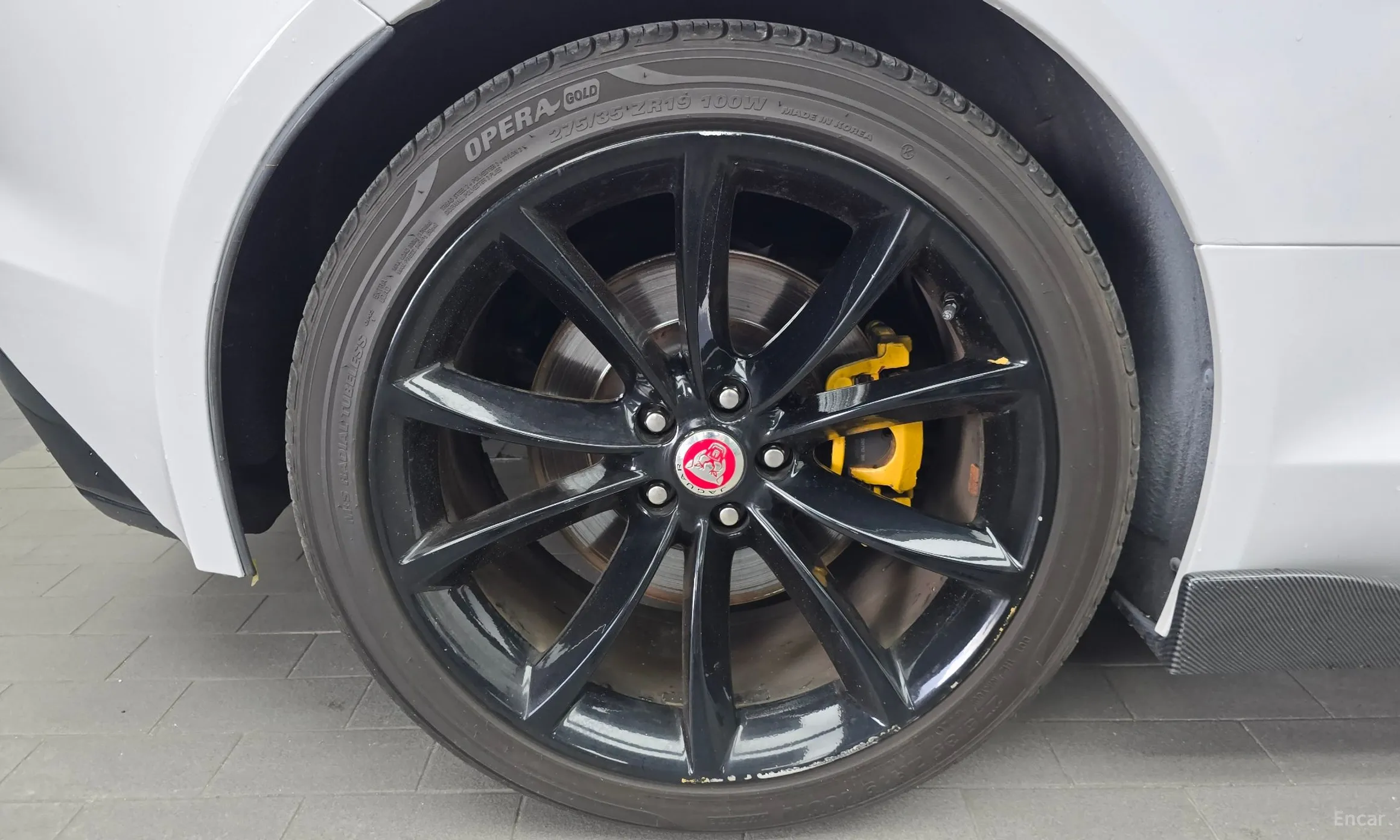 Jaguar F-TYPE превью 5
