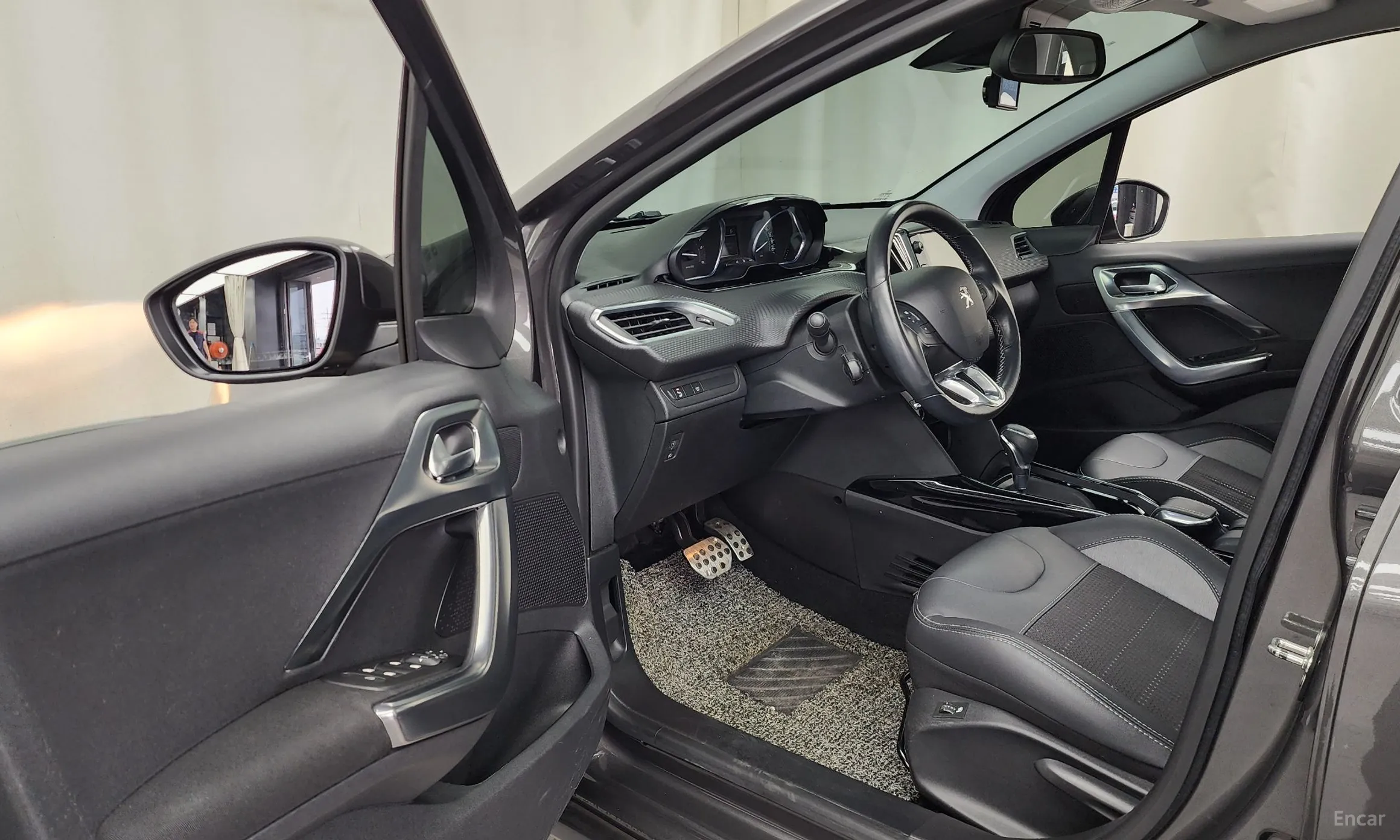 Peugeot 2008. превью 10