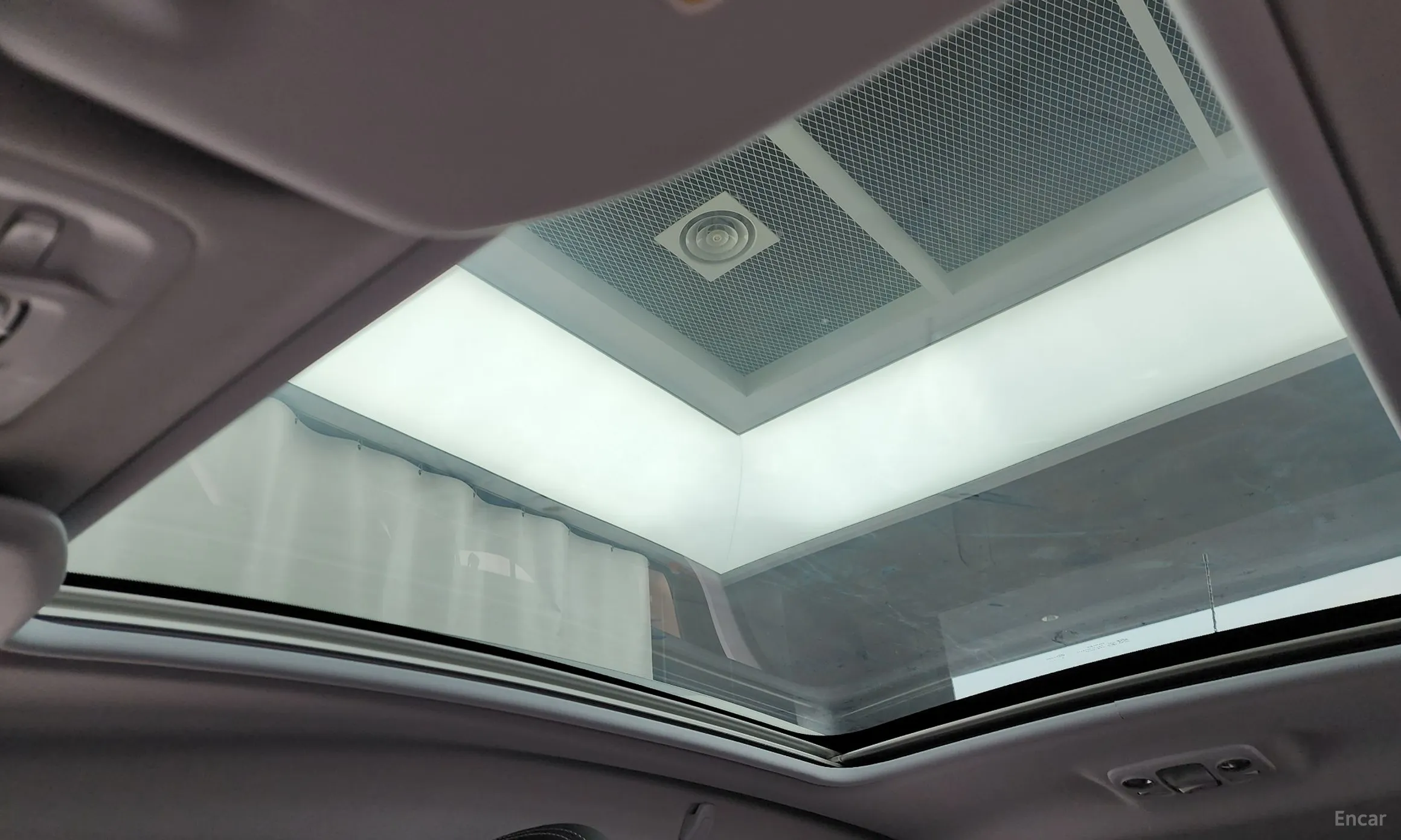 Peugeot 2008. превью 18