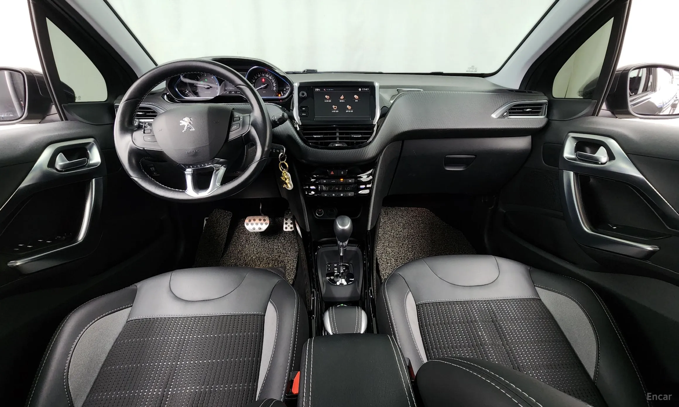 Peugeot 2008. превью 7